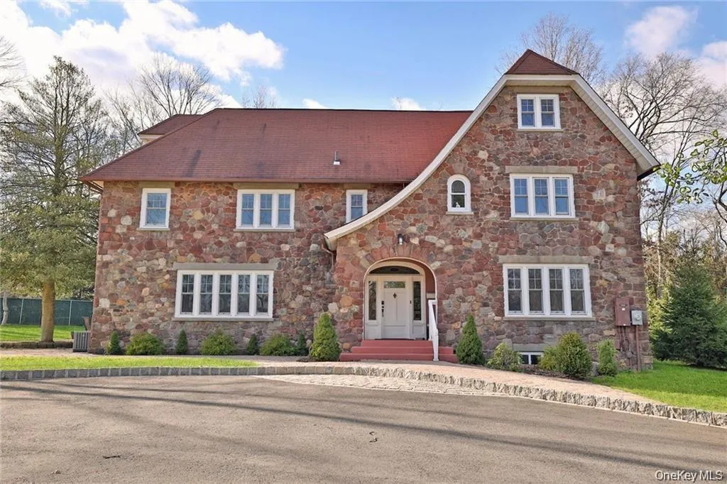 245 Townline Road, Orangetown, NY, 5 Bedroom Bedrooms, 10 Room Rooms,3 BathroomBathrooms,Residential Lease,For Rent,Townline,0,1058611 245 Townline Road, Orangetown, NY, 5 Bedroom Bedrooms, 10 Room Rooms,3 BathroomBathrooms,Residential Lease,For Rent,Townline,0,1058611