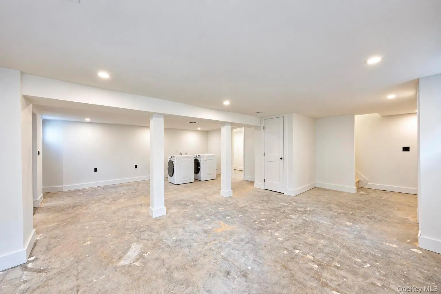 1 Garland Lane, Hempstead, NY, 5 Bedrooms Bedrooms, 10 Rooms Rooms,3 BathroomsBathrooms,Residential,For Rent,Garland,0,1058620 1 Garland Lane, Hempstead, NY, 5 Bedrooms Bedrooms, 10 Rooms Rooms,3 BathroomsBathrooms,Residential,For Rent,Garland,0,1058620