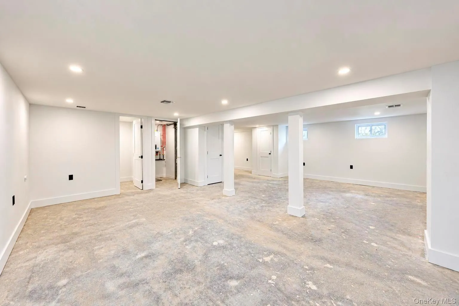 1 Garland Lane, Hempstead, NY, 5 Bedrooms Bedrooms, 10 Rooms Rooms,3 BathroomsBathrooms,Residential,For Rent,Garland,0,1058620 1 Garland Lane, Hempstead, NY, 5 Bedrooms Bedrooms, 10 Rooms Rooms,3 BathroomsBathrooms,Residential,For Rent,Garland,0,1058620