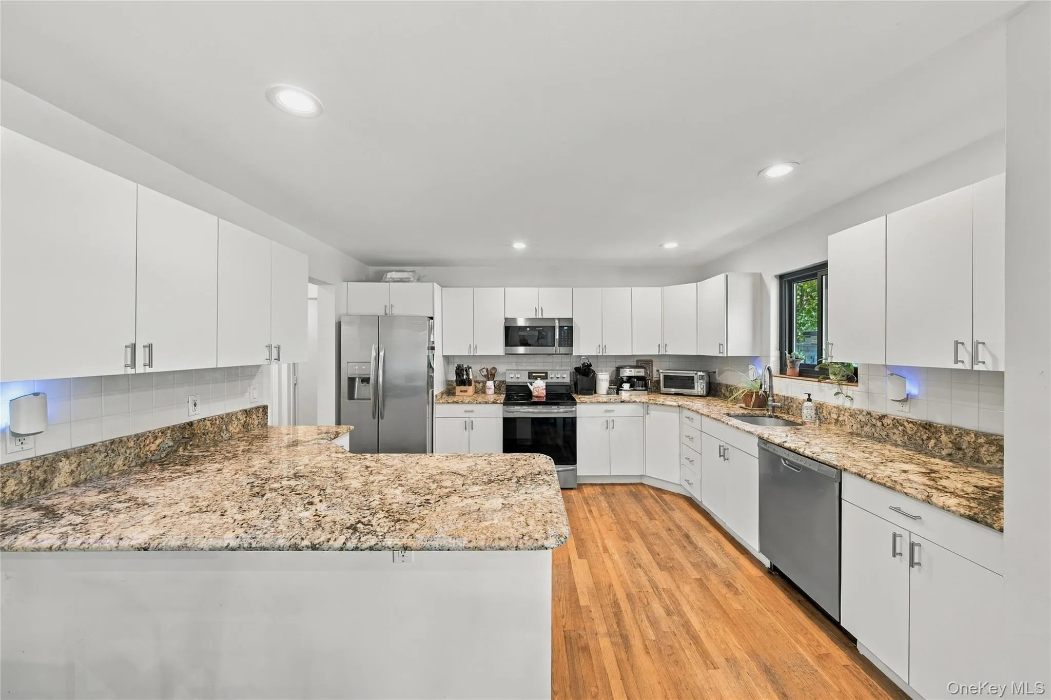 7 Bridle Path, Southampton, New York 11978
