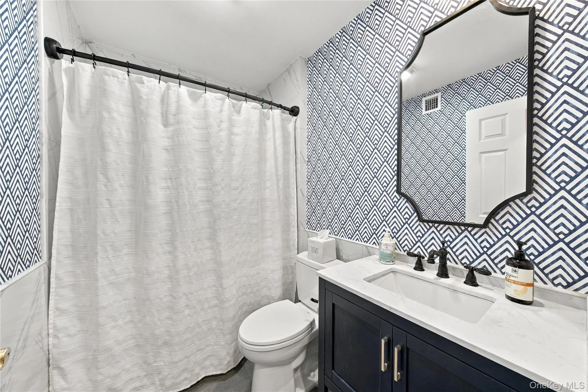7 Bridle Path, Southampton, New York 11978