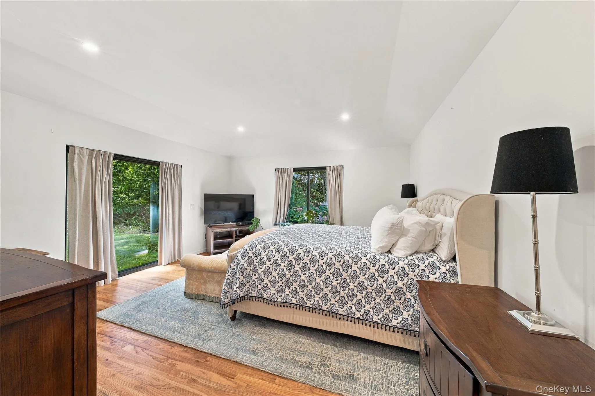 7 Bridle Path, Southampton, New York 11978