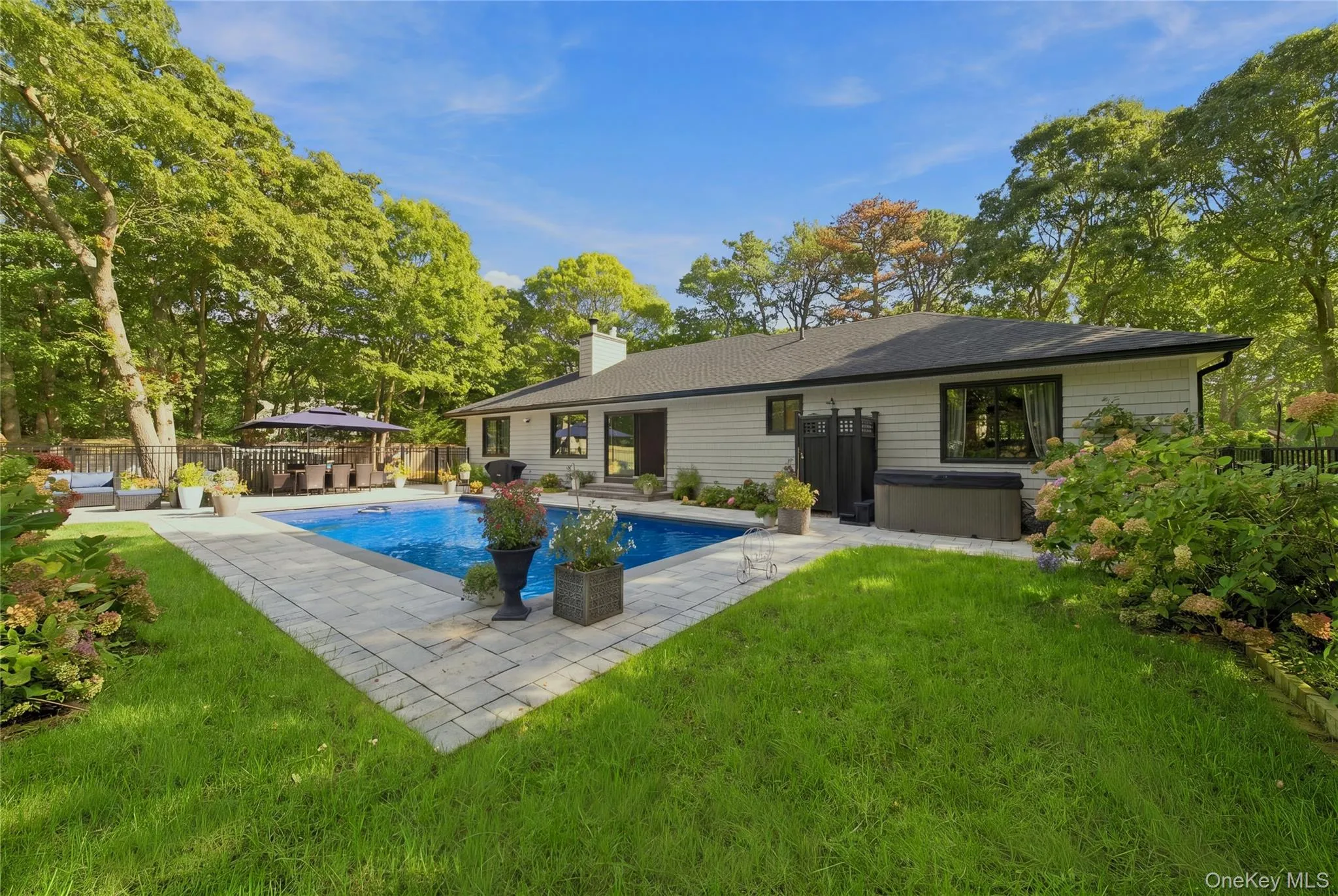 7 Bridle Path, Southampton, New York 11978