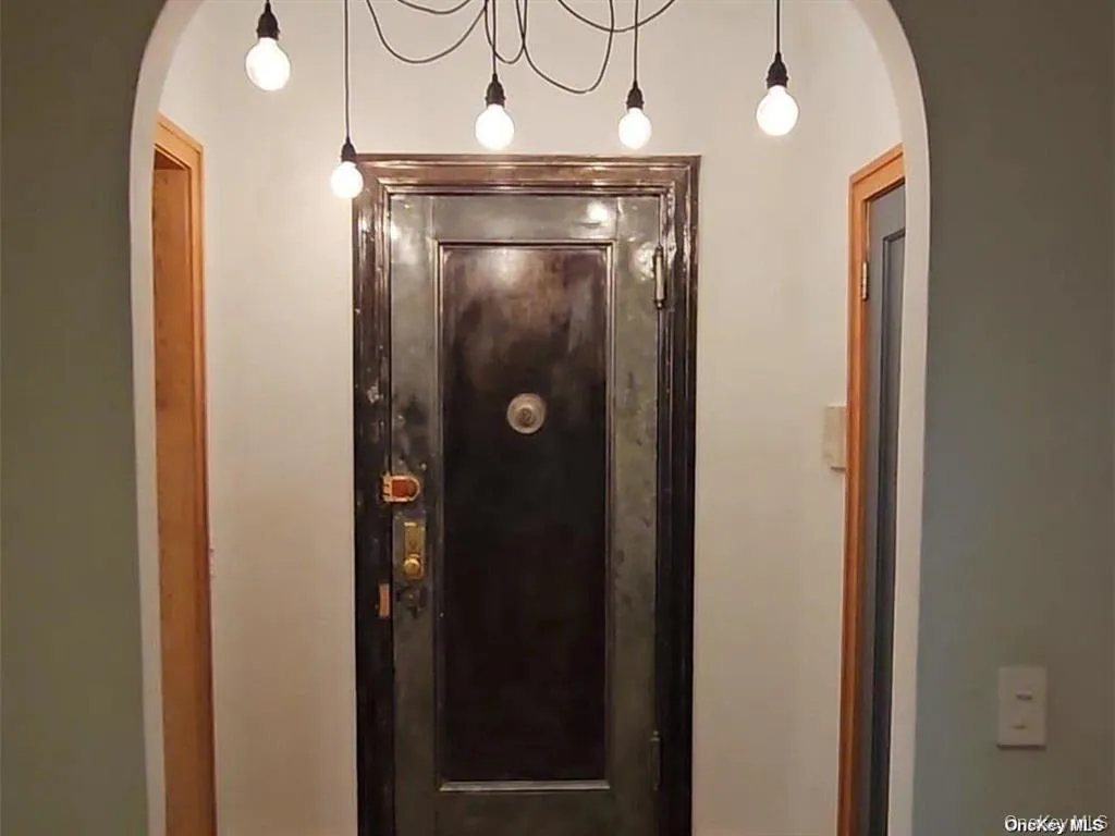82-16 34th Avenue, New York, NY, 1 Bedroom Bedrooms, 3 Room Rooms,1 BathroomBathrooms,Residential Lease,For Rent,34th,0,1058622 82-16 34th Avenue, New York, NY, 1 Bedroom Bedrooms, 3 Room Rooms,1 BathroomBathrooms,Residential Lease,For Rent,34th,0,1058622