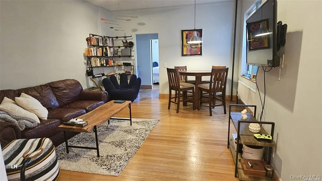 82-16 34th Avenue, New York, NY, 1 Bedroom Bedrooms, 3 Room Rooms,1 BathroomBathrooms,Residential Lease,For Rent,34th,0,1058622 82-16 34th Avenue, New York, NY, 1 Bedroom Bedrooms, 3 Room Rooms,1 BathroomBathrooms,Residential Lease,For Rent,34th,0,1058622