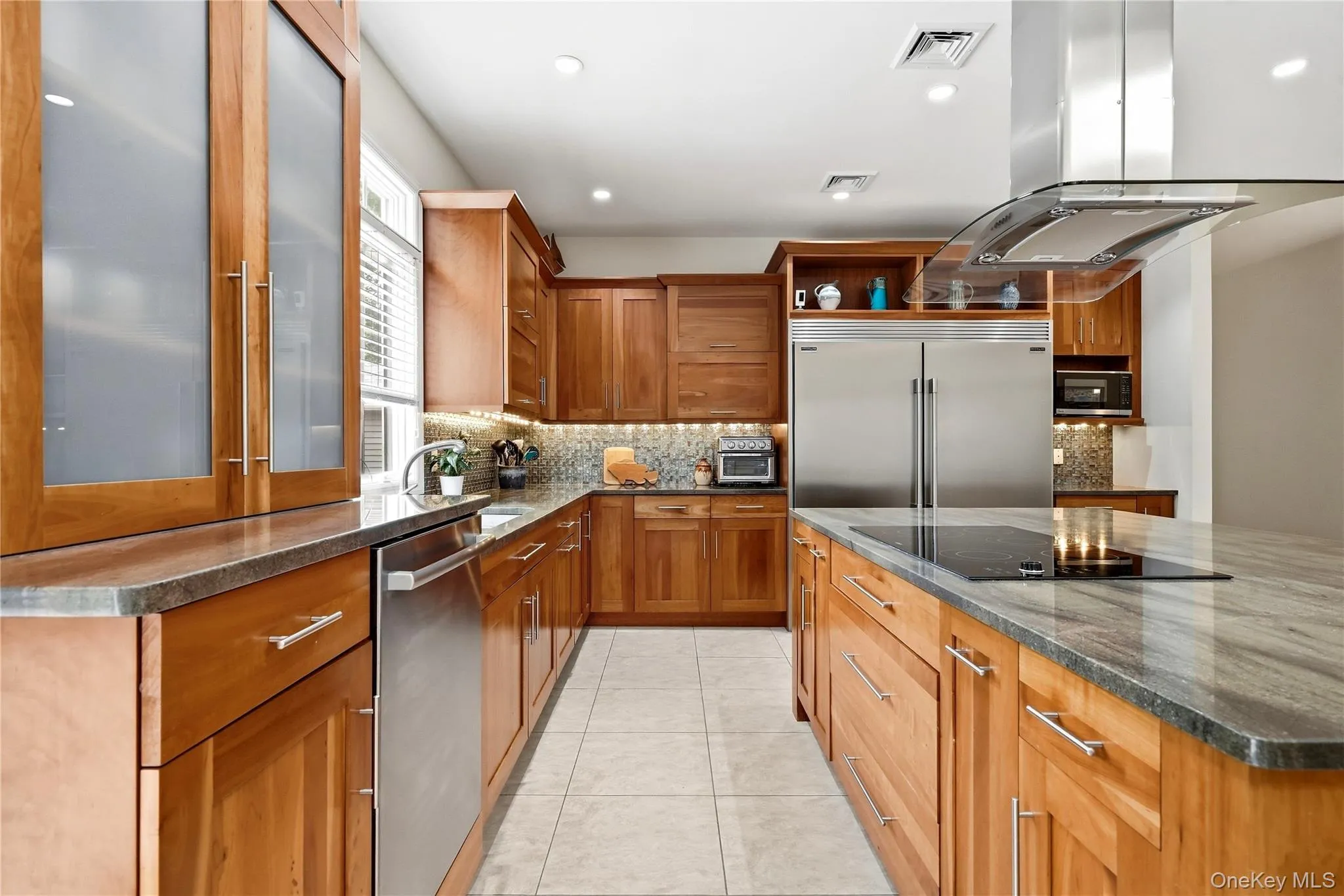 19 Judith Place, Islip, NY, 4 Bedrooms Bedrooms, 11 Rooms Rooms,2 BathroomsBathrooms,Residential,For Rent,Judith,0,1058631 19 Judith Place, Islip, NY, 4 Bedrooms Bedrooms, 11 Rooms Rooms,2 BathroomsBathrooms,Residential,For Rent,Judith,0,1058631