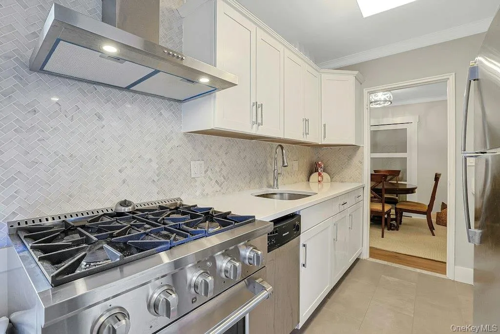 142 Garth Road, Eastchester, NY, 1 Bedroom Bedrooms, 3 Room Rooms,1 BathroomBathrooms,Residential Lease,For Rent,Garth,0,1058637 142 Garth Road, Eastchester, NY, 1 Bedroom Bedrooms, 3 Room Rooms,1 BathroomBathrooms,Residential Lease,For Rent,Garth,0,1058637