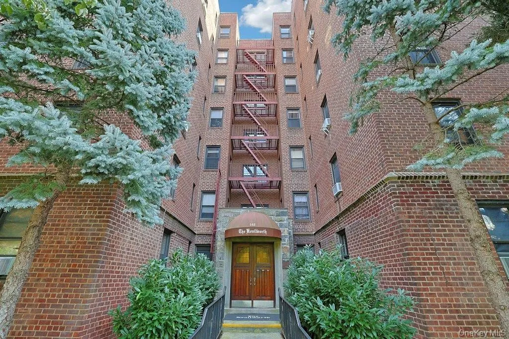 142 Garth Road, Eastchester, NY, 1 Bedroom Bedrooms, 3 Room Rooms,1 BathroomBathrooms,Residential Lease,For Rent,Garth,0,1058637 142 Garth Road, Eastchester, NY, 1 Bedroom Bedrooms, 3 Room Rooms,1 BathroomBathrooms,Residential Lease,For Rent,Garth,0,1058637