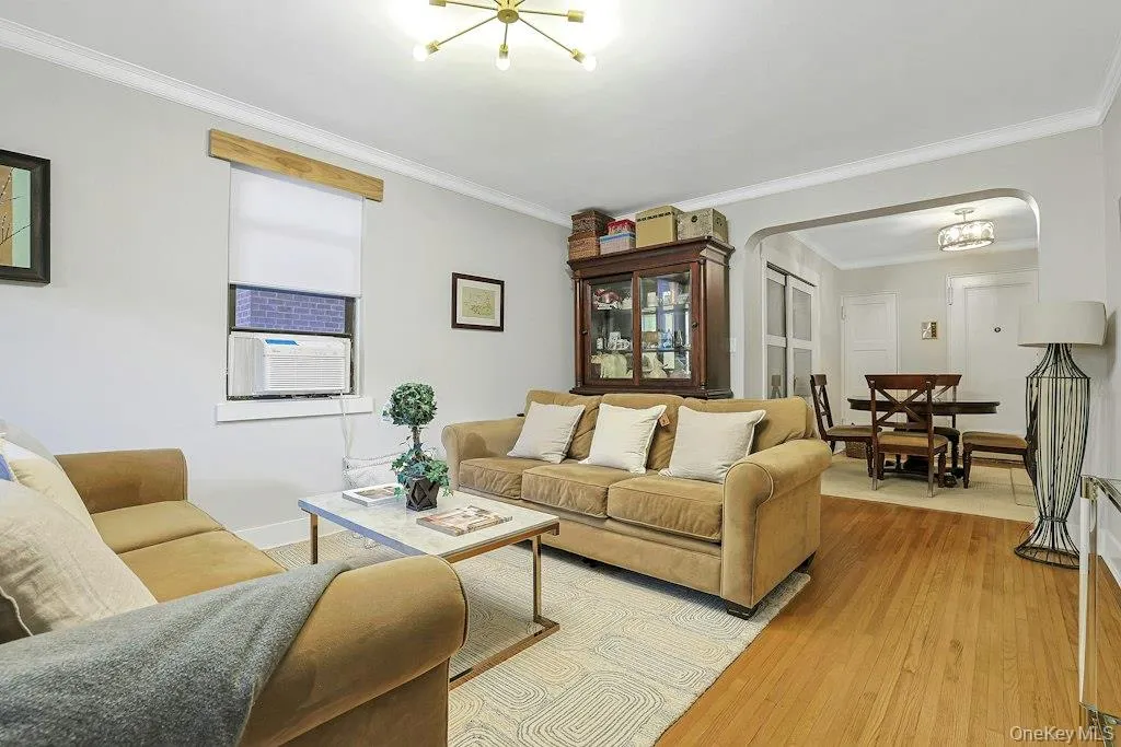 142 Garth Road, Eastchester, NY, 1 Bedroom Bedrooms, 3 Room Rooms,1 BathroomBathrooms,Residential Lease,For Rent,Garth,0,1058637 142 Garth Road, Eastchester, NY, 1 Bedroom Bedrooms, 3 Room Rooms,1 BathroomBathrooms,Residential Lease,For Rent,Garth,0,1058637