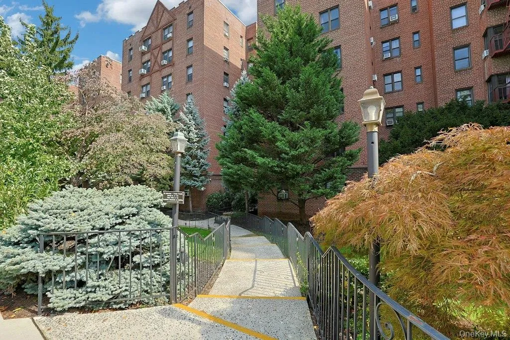 142 Garth Road, Eastchester, NY, 1 Bedroom Bedrooms, 3 Room Rooms,1 BathroomBathrooms,Residential Lease,For Rent,Garth,0,1058637 142 Garth Road, Eastchester, NY, 1 Bedroom Bedrooms, 3 Room Rooms,1 BathroomBathrooms,Residential Lease,For Rent,Garth,0,1058637