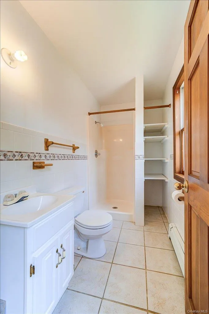 2nd floor bathroom 2nd floor bathroom