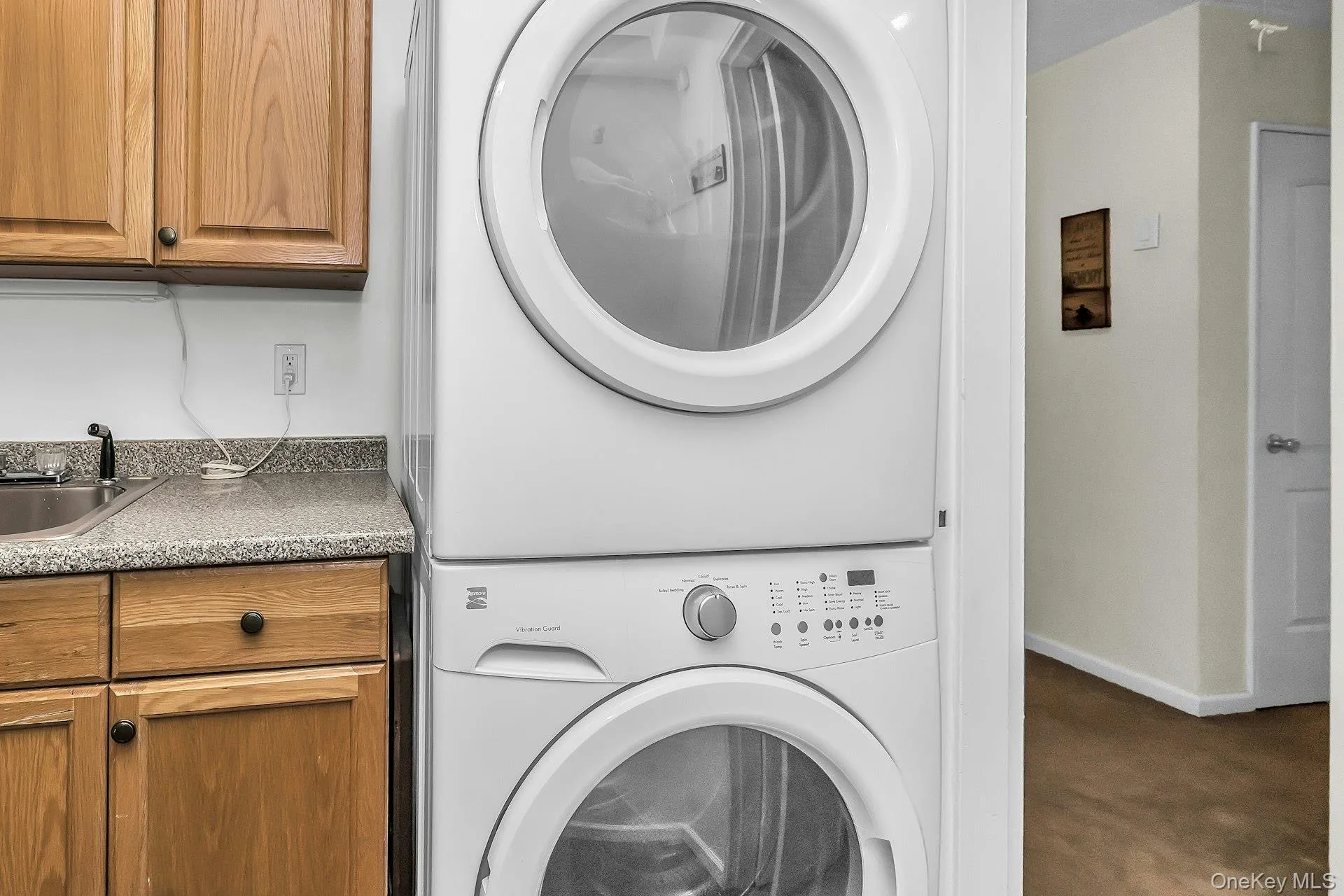 244-25 57th Drive, New York, NY, 3 Bedrooms Bedrooms, 5 Rooms Rooms,1 BathroomBathrooms,Residential,For Rent,57th,0,1058646 244-25 57th Drive, New York, NY, 3 Bedrooms Bedrooms, 5 Rooms Rooms,1 BathroomBathrooms,Residential,For Rent,57th,0,1058646