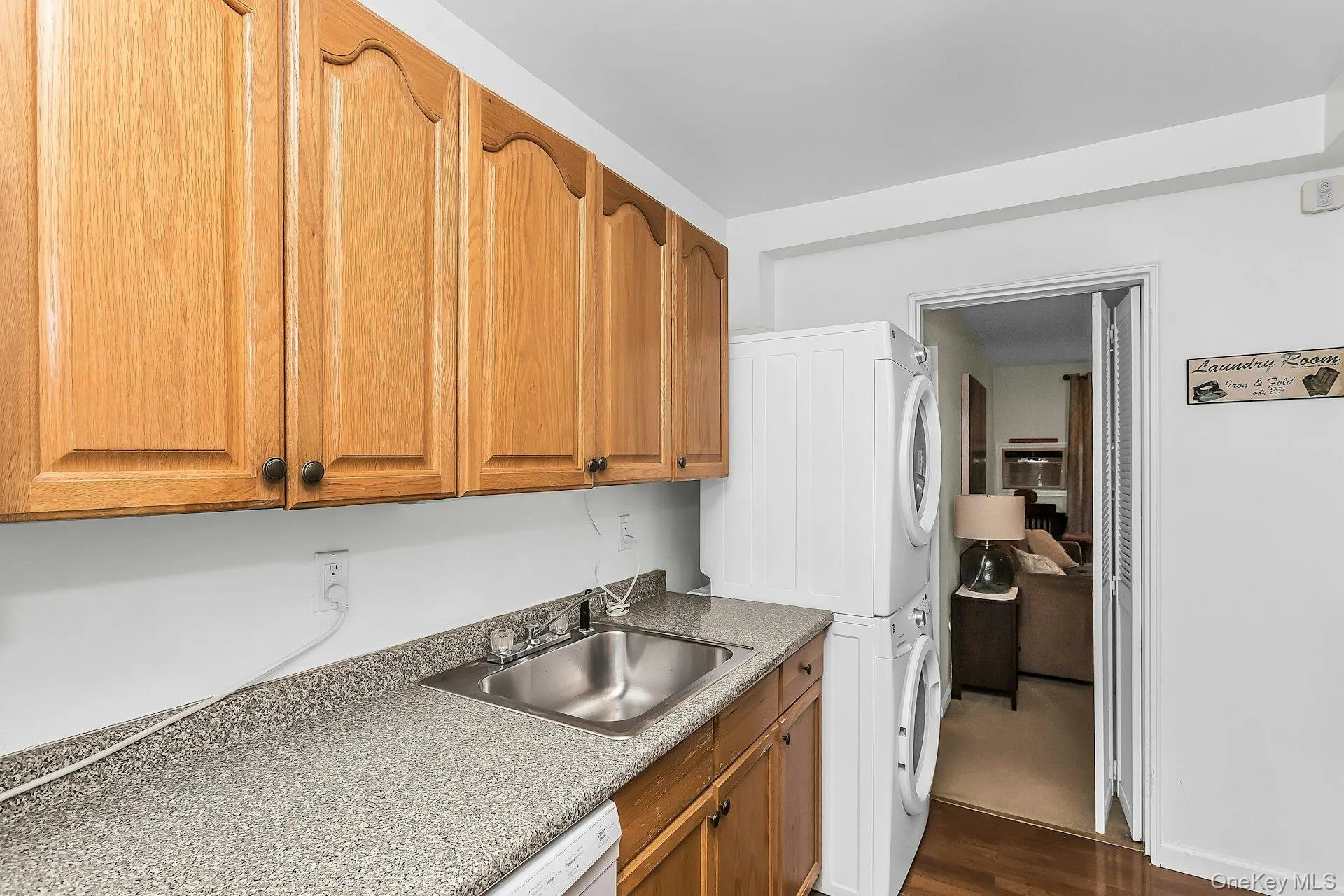 244-25 57th Drive, New York, NY, 3 Bedrooms Bedrooms, 5 Rooms Rooms,1 BathroomBathrooms,Residential,For Rent,57th,0,1058646 244-25 57th Drive, New York, NY, 3 Bedrooms Bedrooms, 5 Rooms Rooms,1 BathroomBathrooms,Residential,For Rent,57th,0,1058646