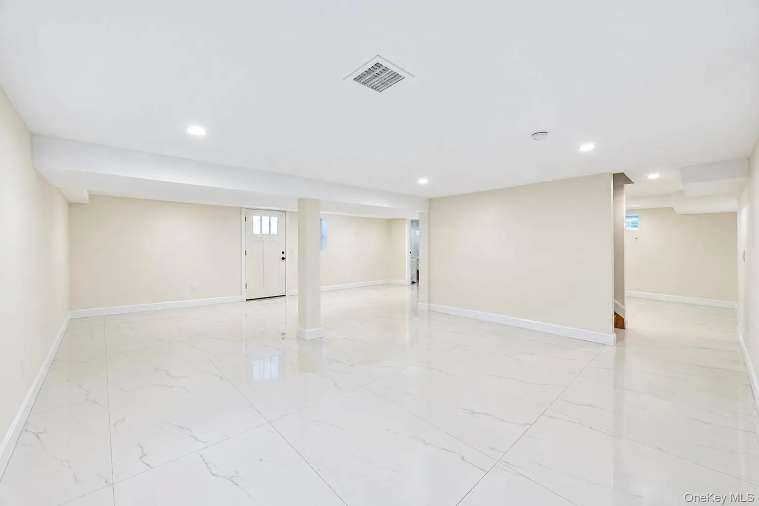 1 Magenta Street, Oyster Bay, NY, 5 Bedrooms Bedrooms, 12 Rooms Rooms,6 BathroomsBathrooms,Residential,For Rent,Magenta,0,1058647 1 Magenta Street, Oyster Bay, NY, 5 Bedrooms Bedrooms, 12 Rooms Rooms,6 BathroomsBathrooms,Residential,For Rent,Magenta,0,1058647