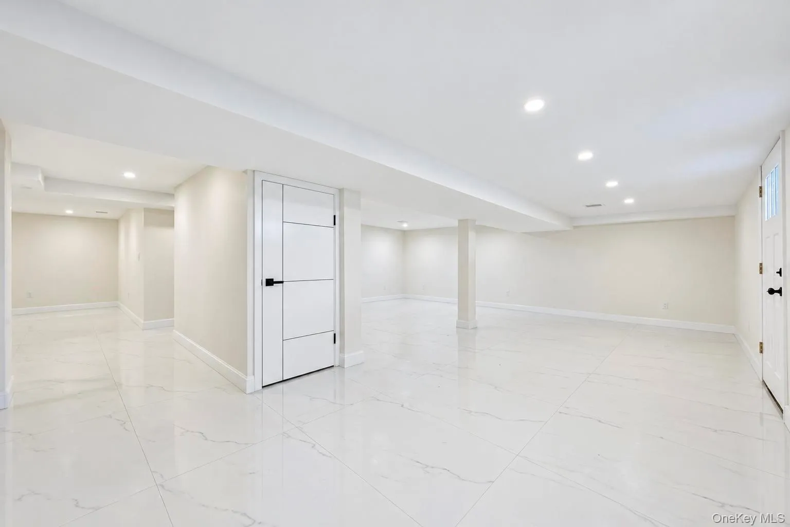 1 Magenta Street, Oyster Bay, NY, 5 Bedrooms Bedrooms, 12 Rooms Rooms,6 BathroomsBathrooms,Residential,For Rent,Magenta,0,1058647 1 Magenta Street, Oyster Bay, NY, 5 Bedrooms Bedrooms, 12 Rooms Rooms,6 BathroomsBathrooms,Residential,For Rent,Magenta,0,1058647