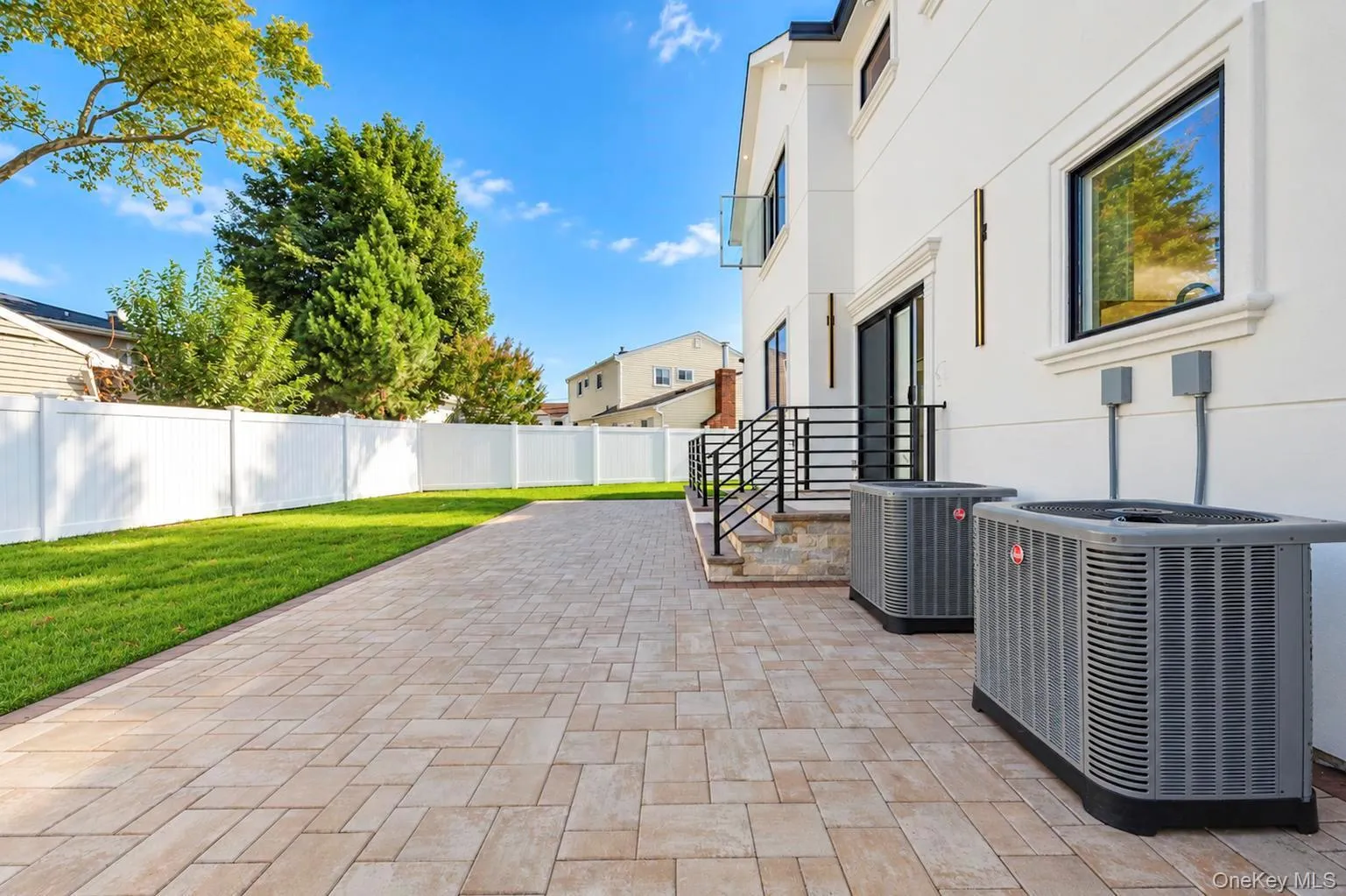 1 Magenta Street, Oyster Bay, NY, 5 Bedrooms Bedrooms, 12 Rooms Rooms,6 BathroomsBathrooms,Residential,For Rent,Magenta,0,1058647 1 Magenta Street, Oyster Bay, NY, 5 Bedrooms Bedrooms, 12 Rooms Rooms,6 BathroomsBathrooms,Residential,For Rent,Magenta,0,1058647