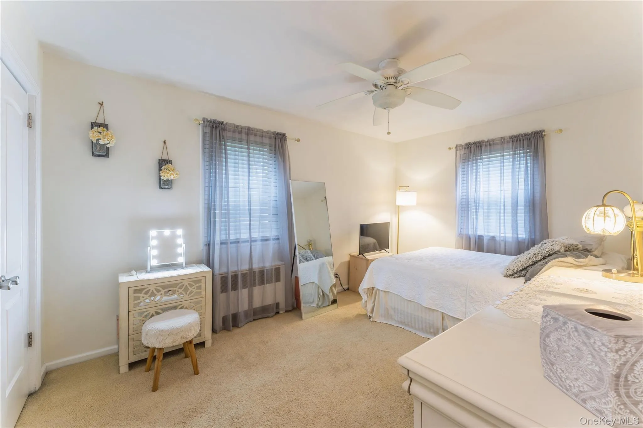 244-25 57th Drive, New York, NY, 3 Bedrooms Bedrooms, 5 Rooms Rooms,1 BathroomBathrooms,Residential,For Rent,57th,0,1058649 244-25 57th Drive, New York, NY, 3 Bedrooms Bedrooms, 5 Rooms Rooms,1 BathroomBathrooms,Residential,For Rent,57th,0,1058649