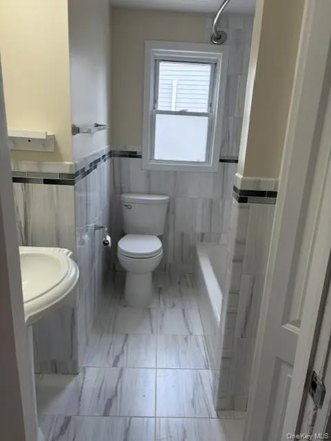 916 Center Drive, Hempstead, NY, 4 Bedroom Bedrooms, 6 Room Rooms,2 BathroomBathrooms,Residential Lease,For Rent,Center,0,1058653 916 Center Drive, Hempstead, NY, 4 Bedroom Bedrooms, 6 Room Rooms,2 BathroomBathrooms,Residential Lease,For Rent,Center,0,1058653