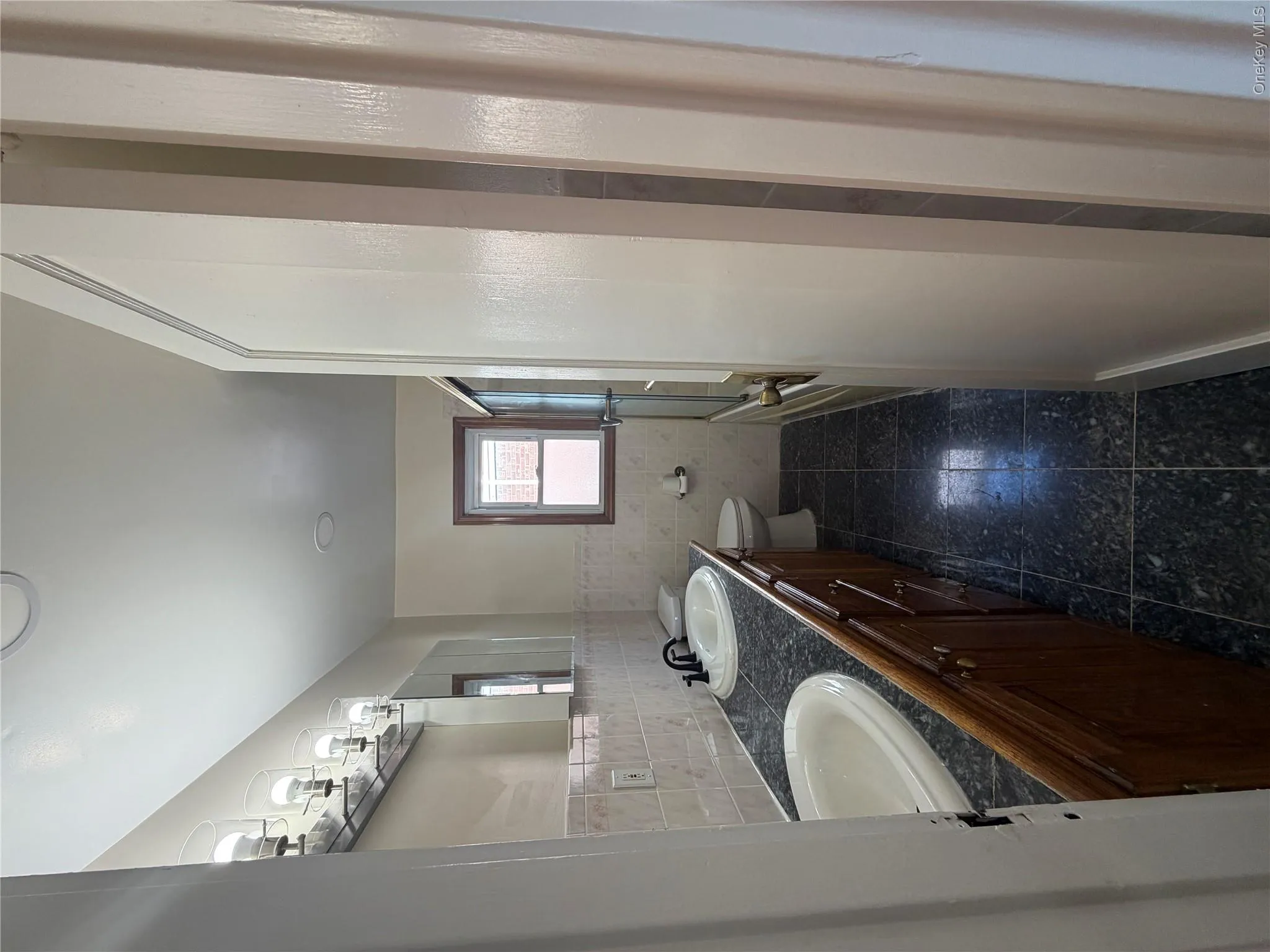 916 Center Drive, Hempstead, NY, 4 Bedrooms Bedrooms, 6 Rooms Rooms,2 BathroomsBathrooms,Residential Lease,For Rent,Center,0,1058653 916 Center Drive, Hempstead, NY, 4 Bedrooms Bedrooms, 6 Rooms Rooms,2 BathroomsBathrooms,Residential Lease,For Rent,Center,0,1058653