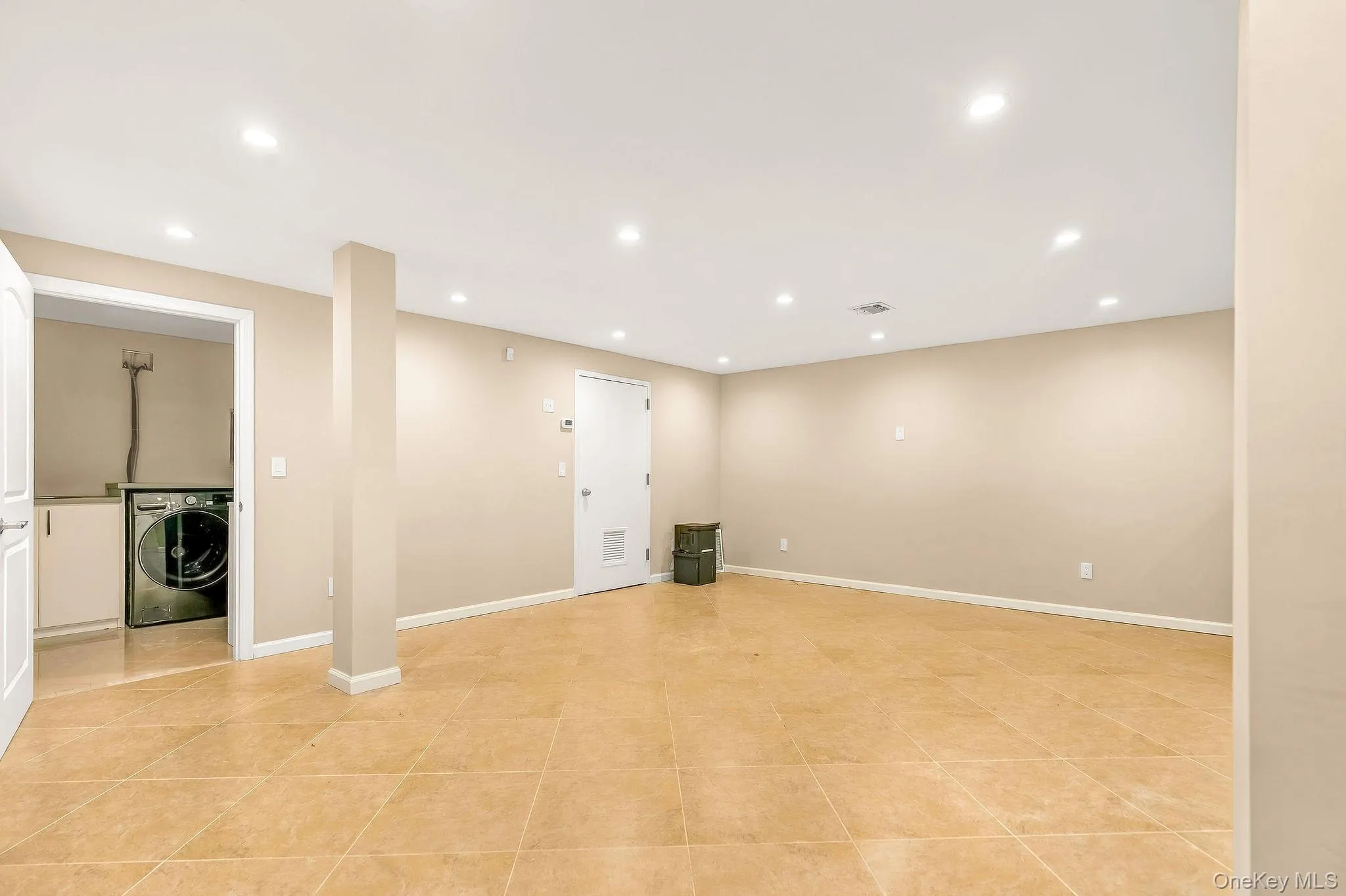 4 Corin Court, Oyster Bay, NY, 4 Bedrooms Bedrooms, 8 Rooms Rooms,3 BathroomsBathrooms,Residential,For Rent,Corin,0,1058662 4 Corin Court, Oyster Bay, NY, 4 Bedrooms Bedrooms, 8 Rooms Rooms,3 BathroomsBathrooms,Residential,For Rent,Corin,0,1058662