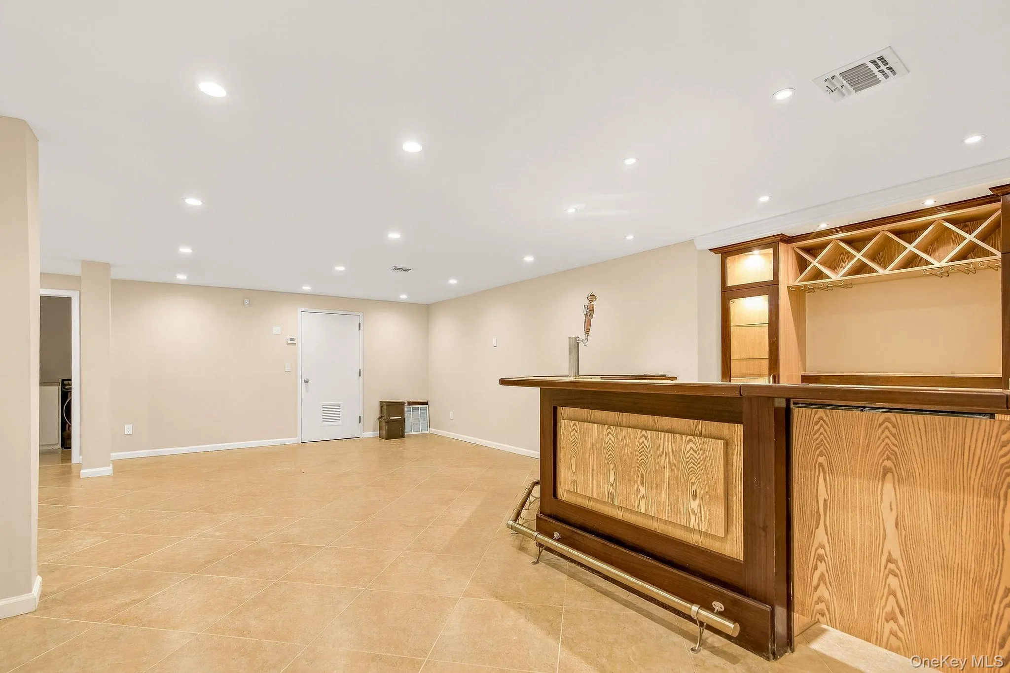 4 Corin Court, Oyster Bay, NY, 4 Bedrooms Bedrooms, 8 Rooms Rooms,3 BathroomsBathrooms,Residential,For Rent,Corin,0,1058662 4 Corin Court, Oyster Bay, NY, 4 Bedrooms Bedrooms, 8 Rooms Rooms,3 BathroomsBathrooms,Residential,For Rent,Corin,0,1058662