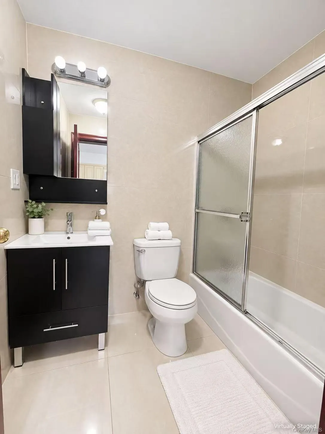 4049 189th Street, New York, NY, 4 Bedroom Bedrooms, 8 Room Rooms,3 BathroomBathrooms,Residential Lease,For Rent,189th,0,1058663 4049 189th Street, New York, NY, 4 Bedroom Bedrooms, 8 Room Rooms,3 BathroomBathrooms,Residential Lease,For Rent,189th,0,1058663