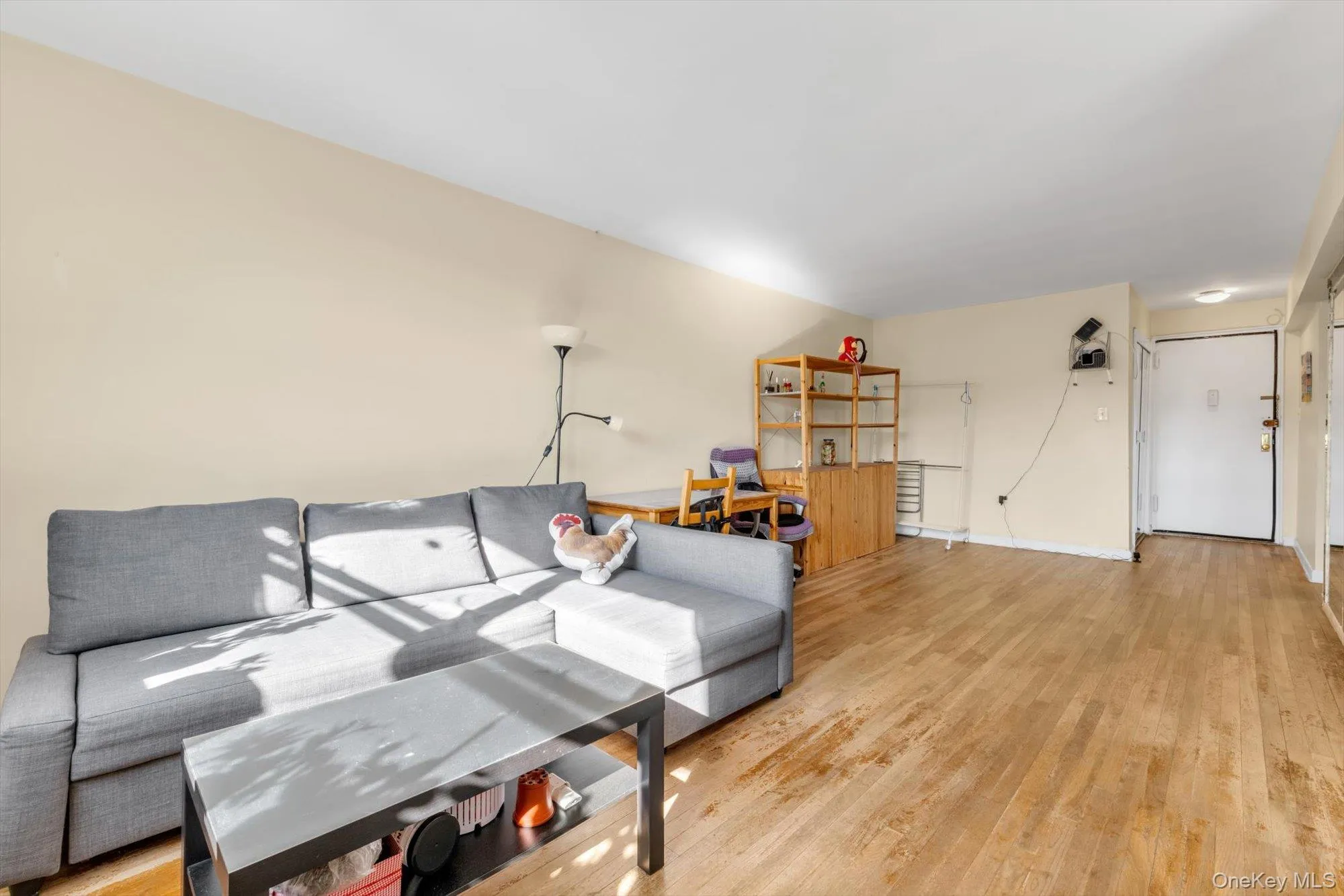 99-05 59Ave, New York, NY, 1 Bedroom Bedrooms, 4 Rooms Rooms,1 BathroomBathrooms,Residential,For Rent,59Ave,0,1058664 99-05 59Ave, New York, NY, 1 Bedroom Bedrooms, 4 Rooms Rooms,1 BathroomBathrooms,Residential,For Rent,59Ave,0,1058664
