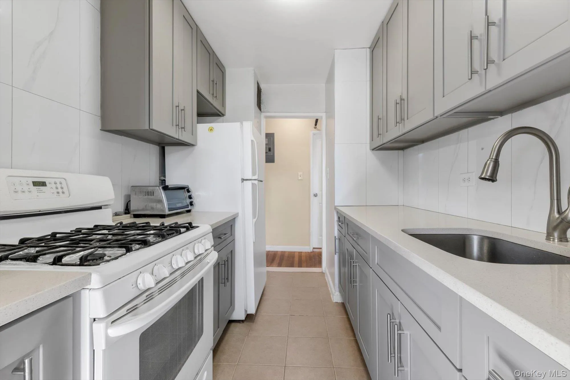 99-05 59Ave, New York, NY, 1 Bedroom Bedrooms, 4 Rooms Rooms,1 BathroomBathrooms,Residential,For Rent,59Ave,0,1058664 99-05 59Ave, New York, NY, 1 Bedroom Bedrooms, 4 Rooms Rooms,1 BathroomBathrooms,Residential,For Rent,59Ave,0,1058664