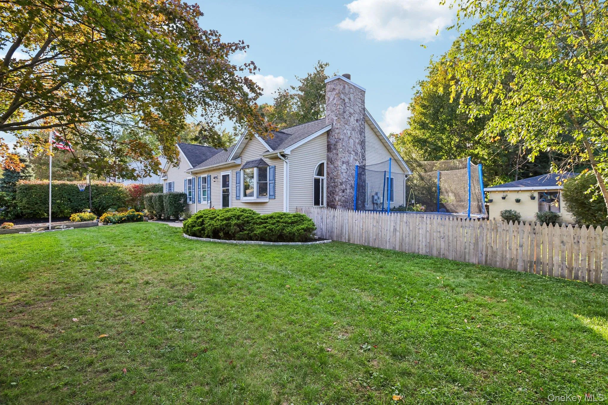 82 Medway Avenue, Clarkstown, NY, 3 Bedrooms Bedrooms, 6 Rooms Rooms,2 BathroomsBathrooms,Residential,For Rent,Medway,0,1058665 82 Medway Avenue, Clarkstown, NY, 3 Bedrooms Bedrooms, 6 Rooms Rooms,2 BathroomsBathrooms,Residential,For Rent,Medway,0,1058665