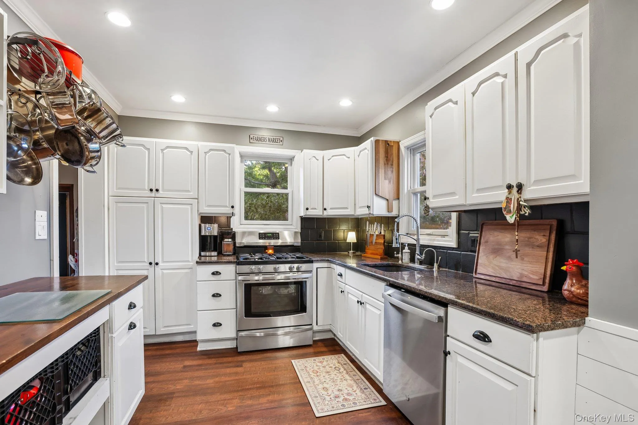 82 Medway Avenue, Clarkstown, NY, 3 Bedrooms Bedrooms, 6 Rooms Rooms,2 BathroomsBathrooms,Residential,For Rent,Medway,0,1058665 82 Medway Avenue, Clarkstown, NY, 3 Bedrooms Bedrooms, 6 Rooms Rooms,2 BathroomsBathrooms,Residential,For Rent,Medway,0,1058665