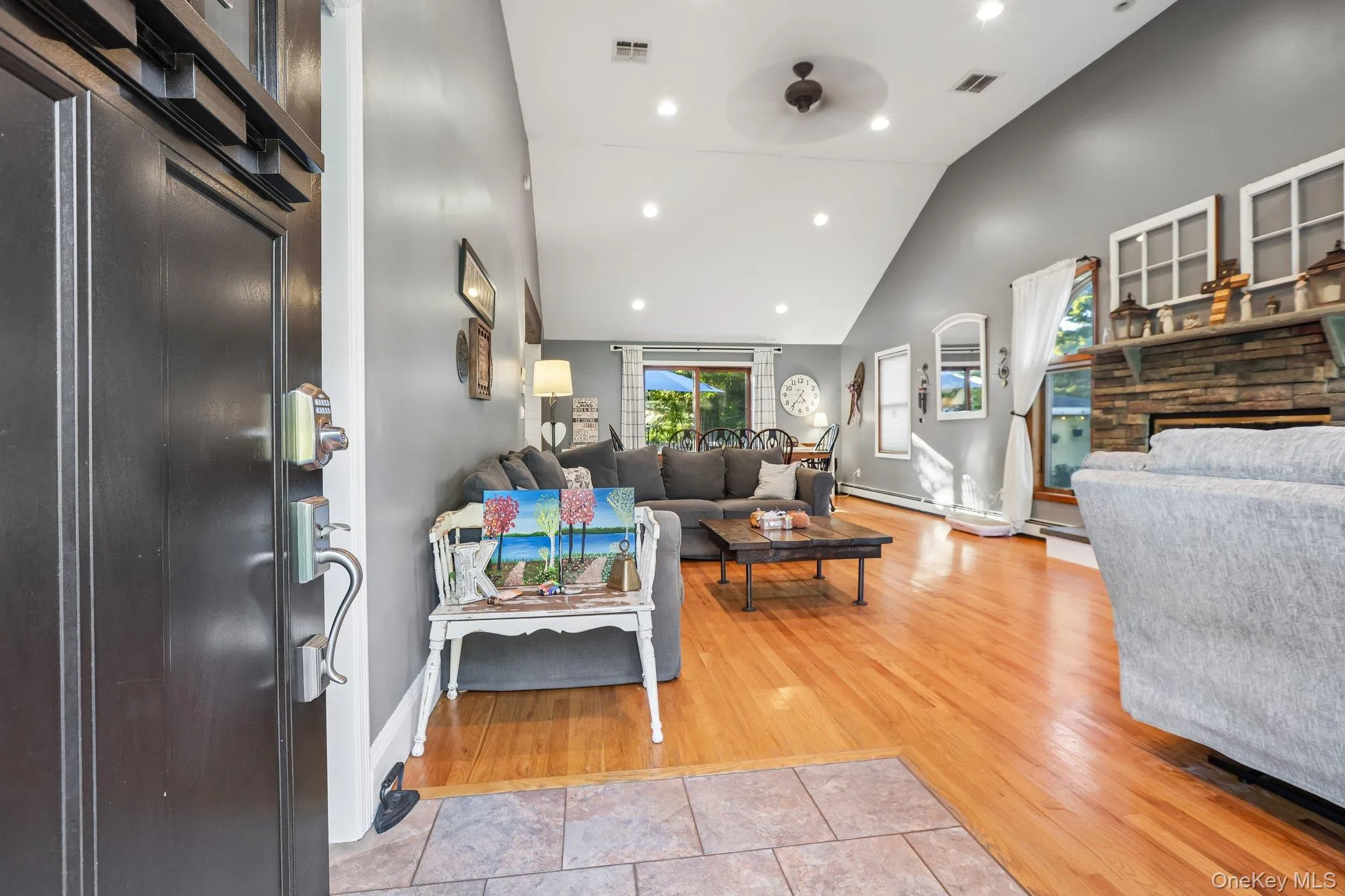 82 Medway Avenue, Clarkstown, NY, 3 Bedrooms Bedrooms, 6 Rooms Rooms,2 BathroomsBathrooms,Residential,For Rent,Medway,0,1058665 82 Medway Avenue, Clarkstown, NY, 3 Bedrooms Bedrooms, 6 Rooms Rooms,2 BathroomsBathrooms,Residential,For Rent,Medway,0,1058665