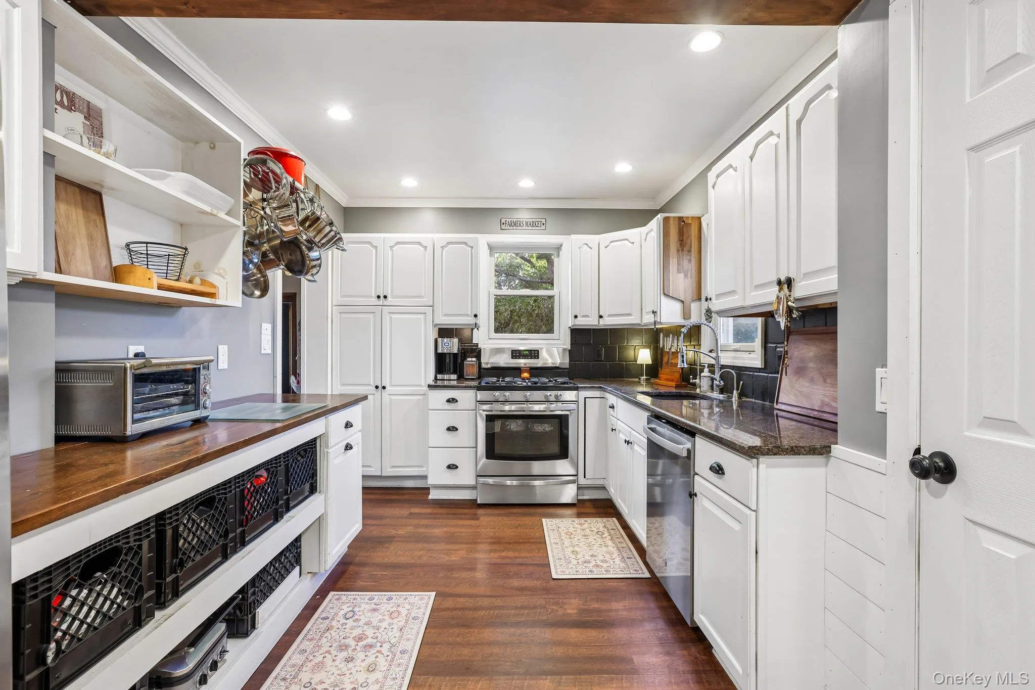 82 Medway Avenue, Clarkstown, NY, 3 Bedrooms Bedrooms, 6 Rooms Rooms,2 BathroomsBathrooms,Residential,For Rent,Medway,0,1058665 82 Medway Avenue, Clarkstown, NY, 3 Bedrooms Bedrooms, 6 Rooms Rooms,2 BathroomsBathrooms,Residential,For Rent,Medway,0,1058665