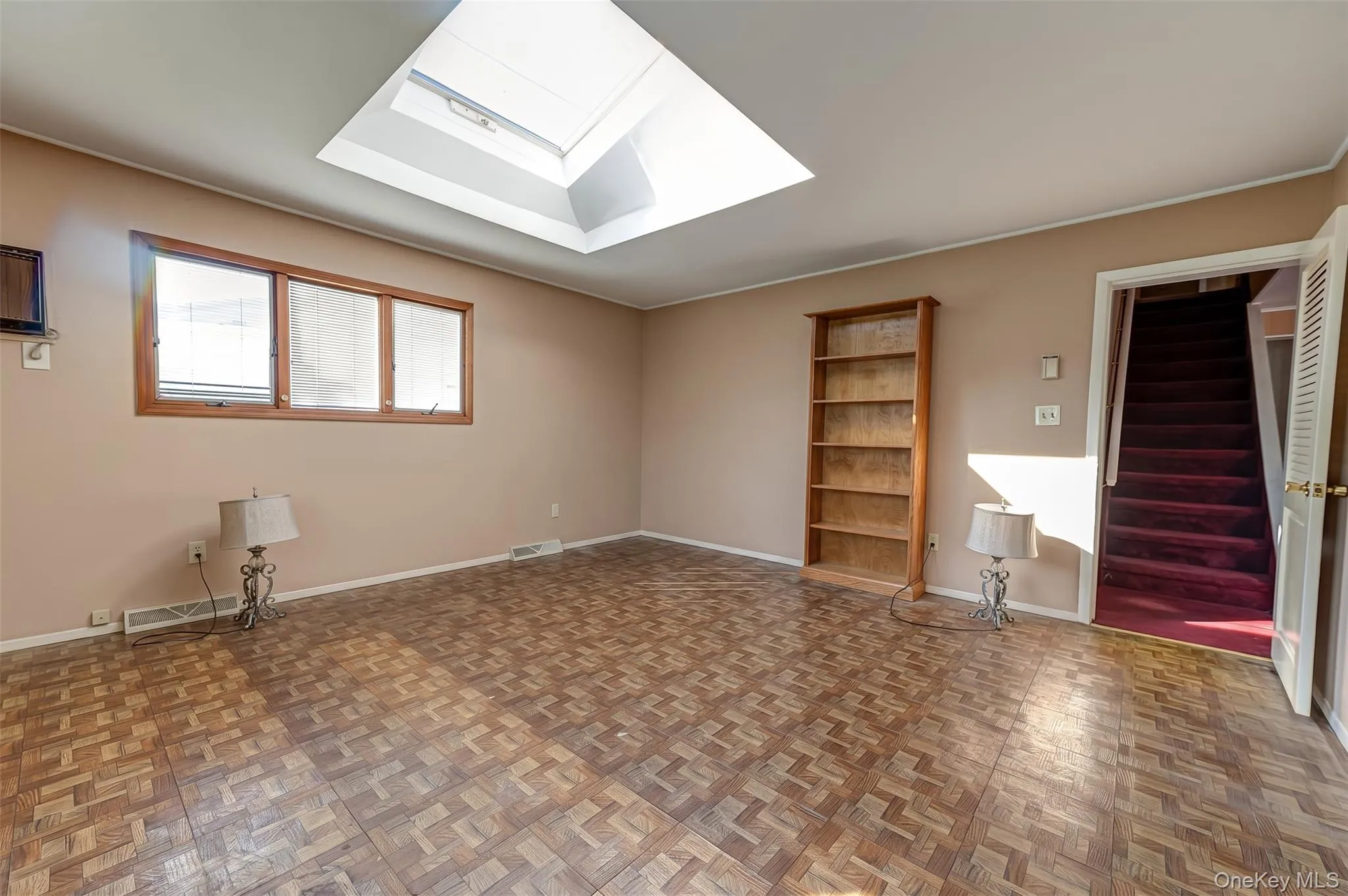 32 Swing Lane, Hempstead, NY, 5 Bedrooms Bedrooms, 9 Rooms Rooms,1 BathroomBathrooms,Residential,For Rent,Swing,0,1058672 32 Swing Lane, Hempstead, NY, 5 Bedrooms Bedrooms, 9 Rooms Rooms,1 BathroomBathrooms,Residential,For Rent,Swing,0,1058672
