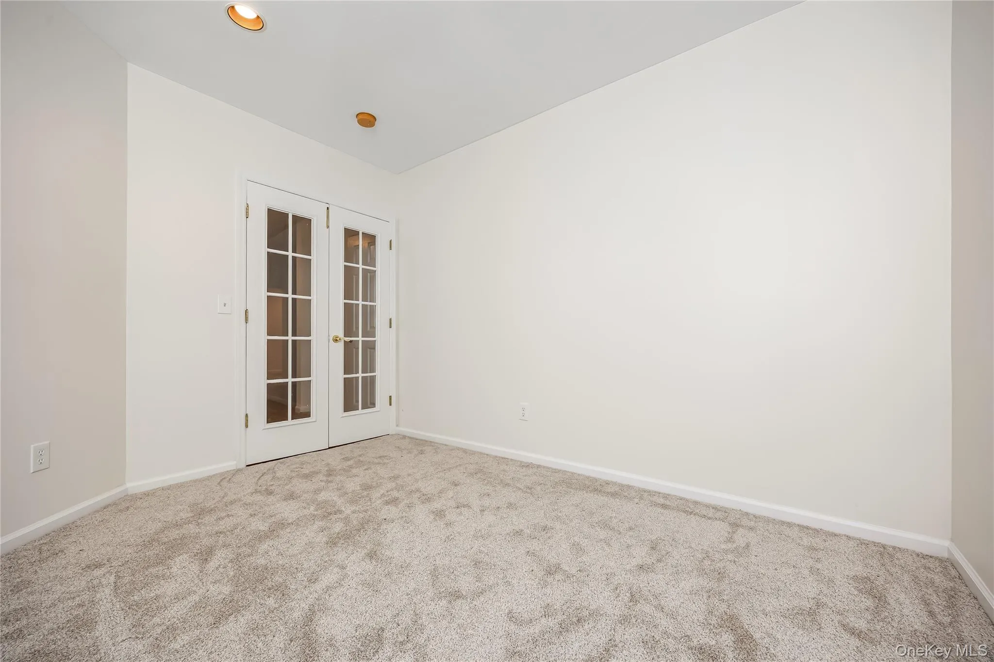 14 Sophia Drive, Brookhaven, NY, 2 Bedrooms Bedrooms, 5 Rooms Rooms,2 BathroomsBathrooms,Residential,For Rent,Sophia,0,1058675 14 Sophia Drive, Brookhaven, NY, 2 Bedrooms Bedrooms, 5 Rooms Rooms,2 BathroomsBathrooms,Residential,For Rent,Sophia,0,1058675