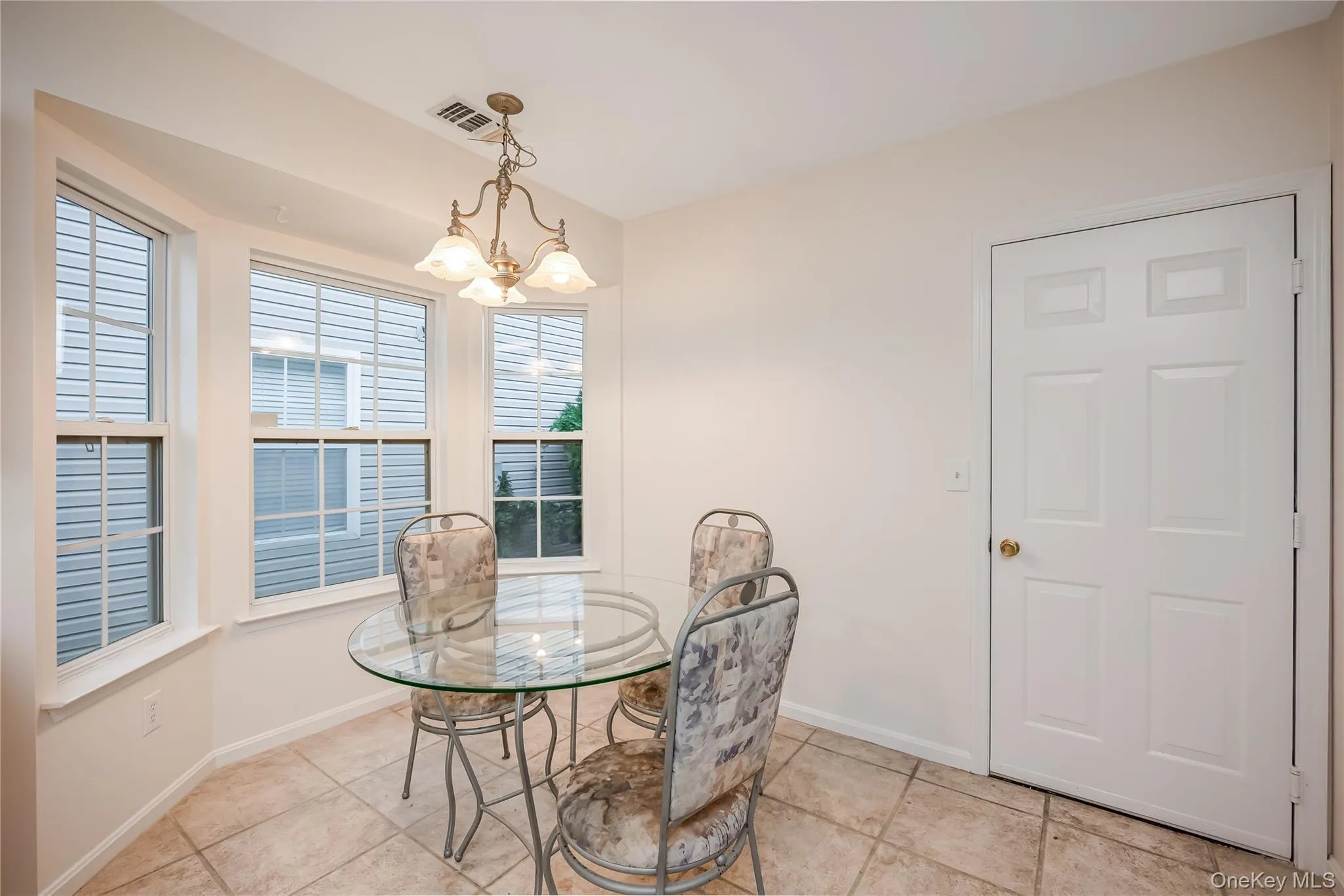 14 Sophia Drive, Brookhaven, NY, 2 Bedrooms Bedrooms, 5 Rooms Rooms,2 BathroomsBathrooms,Residential,For Rent,Sophia,0,1058675 14 Sophia Drive, Brookhaven, NY, 2 Bedrooms Bedrooms, 5 Rooms Rooms,2 BathroomsBathrooms,Residential,For Rent,Sophia,0,1058675