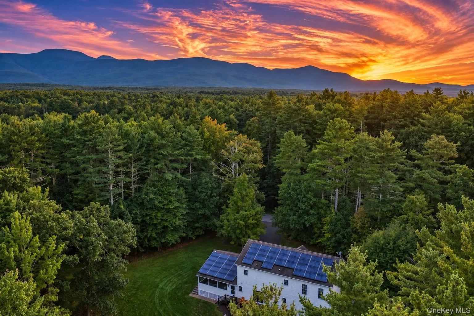 40 Half Moon Drive, Cairo, NY, 3 Bedrooms Bedrooms, 7 Rooms Rooms,2 BathroomsBathrooms,Residential,For Rent,Half Moon,0,1058702 40 Half Moon Drive, Cairo, NY, 3 Bedrooms Bedrooms, 7 Rooms Rooms,2 BathroomsBathrooms,Residential,For Rent,Half Moon,0,1058702