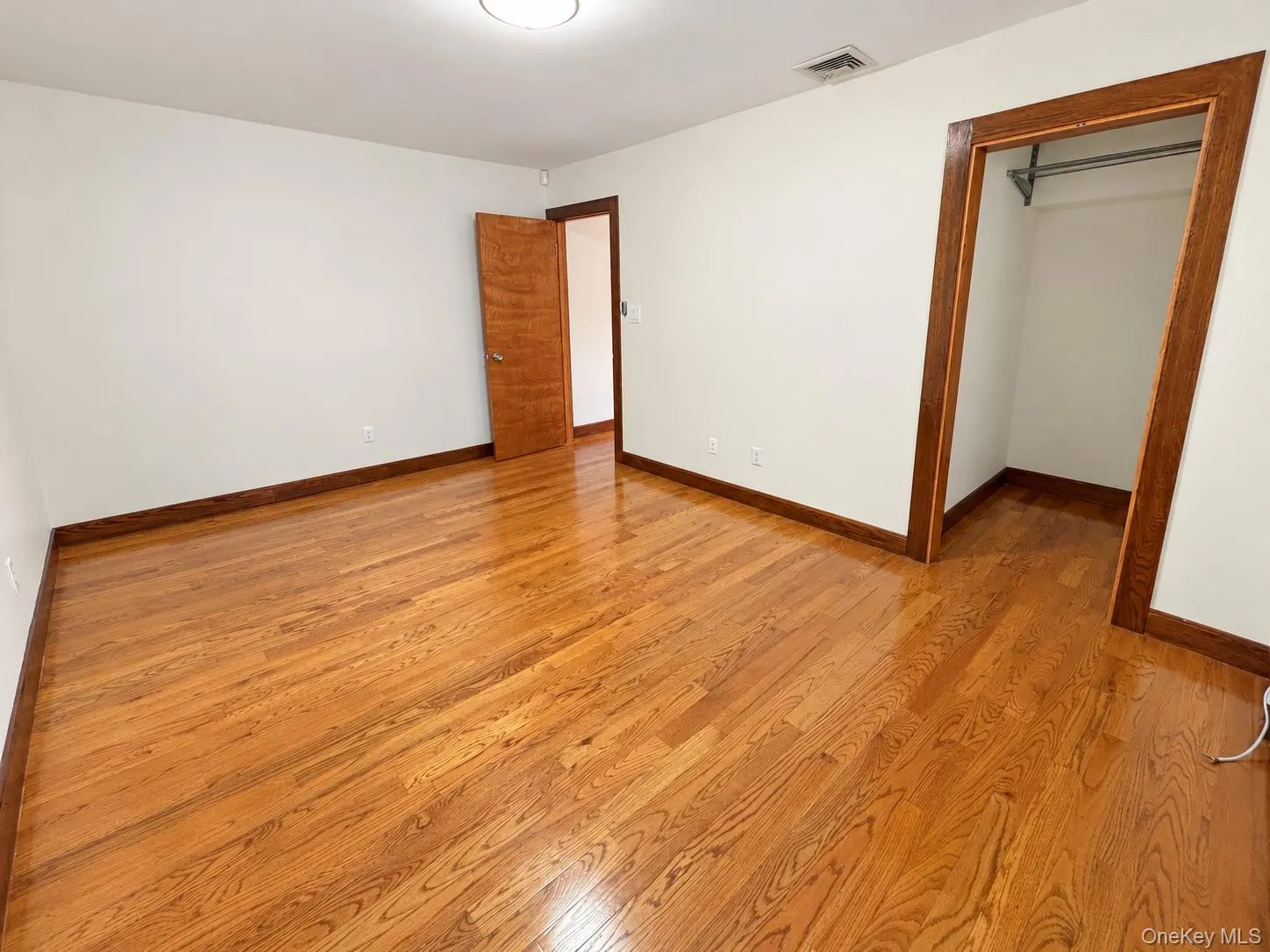 249-75 57th Avenue, New York, NY, 4 Bedrooms Bedrooms, 9 Rooms Rooms,3 BathroomsBathrooms,Residential,For Rent,57th,0,1058705 249-75 57th Avenue, New York, NY, 4 Bedrooms Bedrooms, 9 Rooms Rooms,3 BathroomsBathrooms,Residential,For Rent,57th,0,1058705