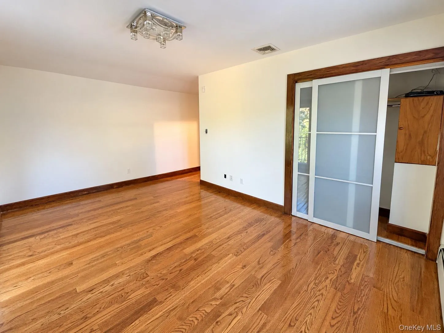 249-75 57th Avenue, New York, NY, 4 Bedrooms Bedrooms, 9 Rooms Rooms,3 BathroomsBathrooms,Residential,For Rent,57th,0,1058705 249-75 57th Avenue, New York, NY, 4 Bedrooms Bedrooms, 9 Rooms Rooms,3 BathroomsBathrooms,Residential,For Rent,57th,0,1058705