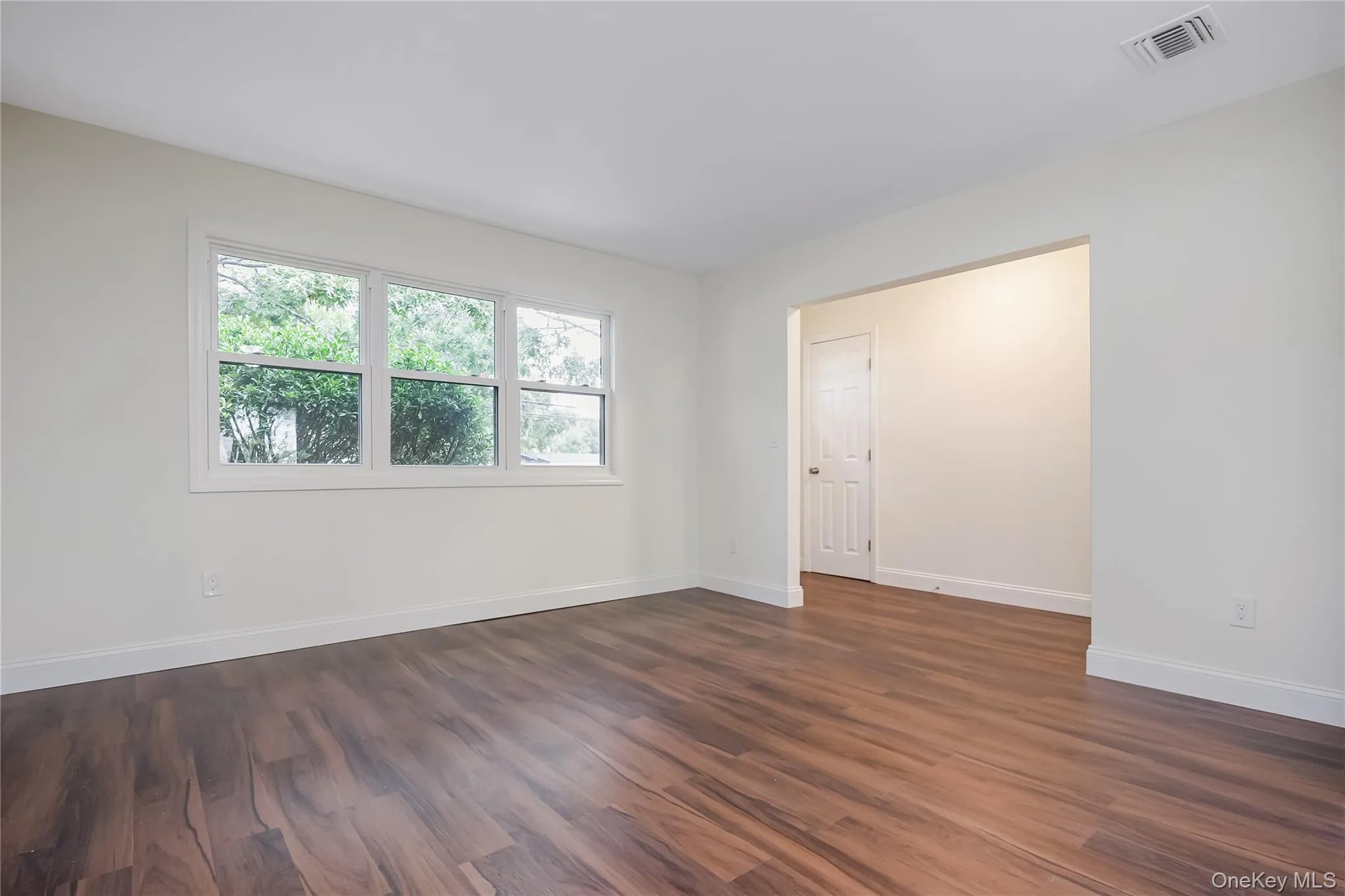 1182 3rd Avenue, Islip, NY, 3 Bedrooms Bedrooms, 7 Rooms Rooms,1 BathroomBathrooms,Residential,For Rent,3rd,0,1058710 1182 3rd Avenue, Islip, NY, 3 Bedrooms Bedrooms, 7 Rooms Rooms,1 BathroomBathrooms,Residential,For Rent,3rd,0,1058710