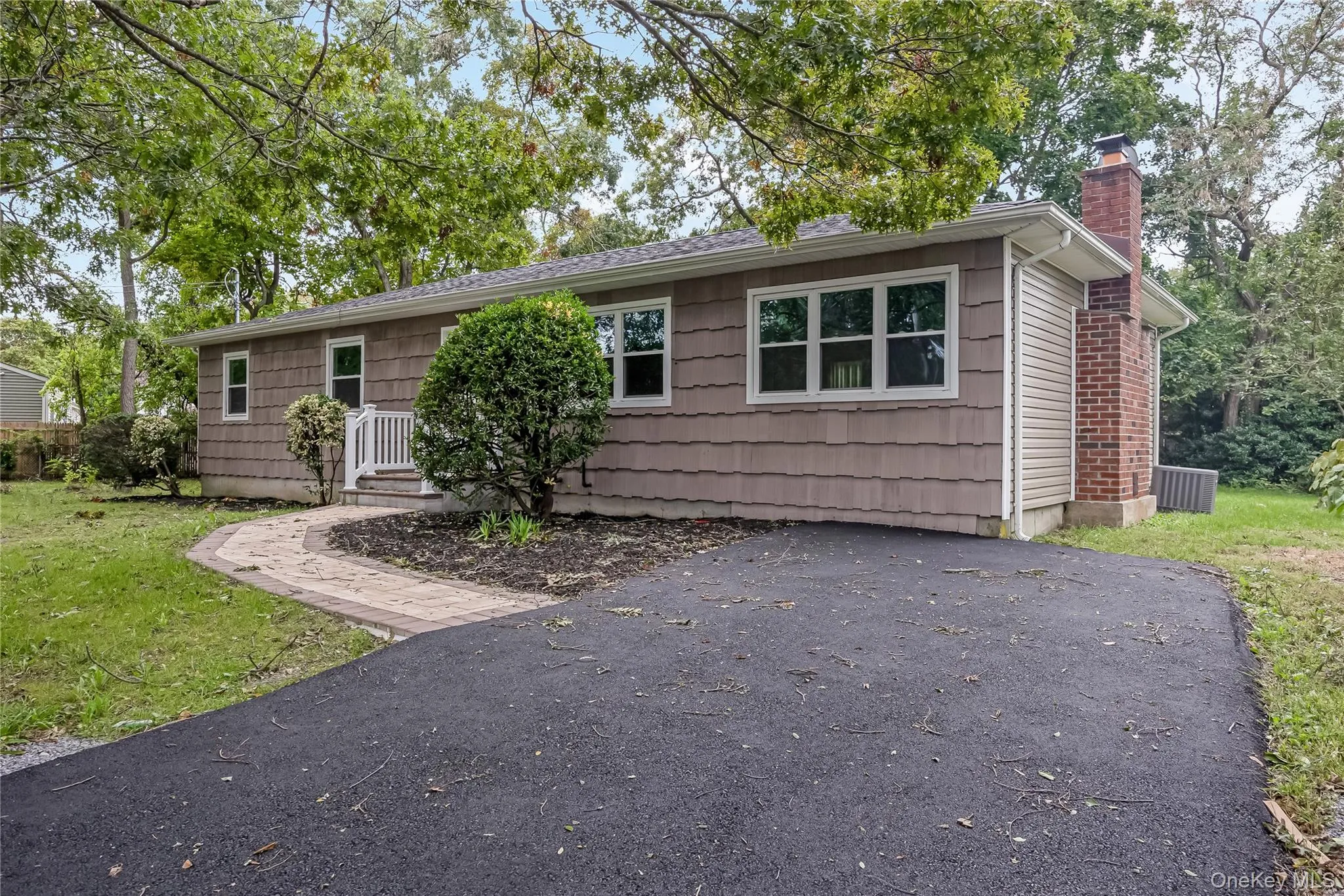 1182 3rd Avenue, Islip, NY, 3 Bedrooms Bedrooms, 7 Rooms Rooms,1 BathroomBathrooms,Residential,For Rent,3rd,0,1058710 1182 3rd Avenue, Islip, NY, 3 Bedrooms Bedrooms, 7 Rooms Rooms,1 BathroomBathrooms,Residential,For Rent,3rd,0,1058710
