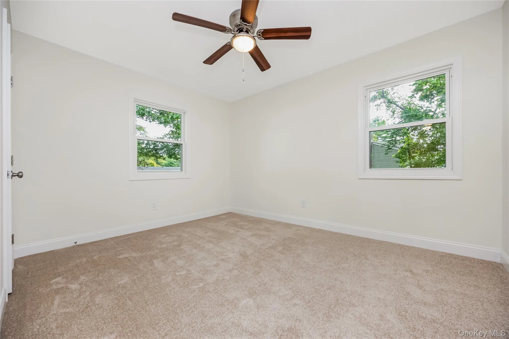 1182 3rd Avenue, Islip, NY, 3 Bedrooms Bedrooms, 7 Rooms Rooms,1 BathroomBathrooms,Residential,For Rent,3rd,0,1058710 1182 3rd Avenue, Islip, NY, 3 Bedrooms Bedrooms, 7 Rooms Rooms,1 BathroomBathrooms,Residential,For Rent,3rd,0,1058710