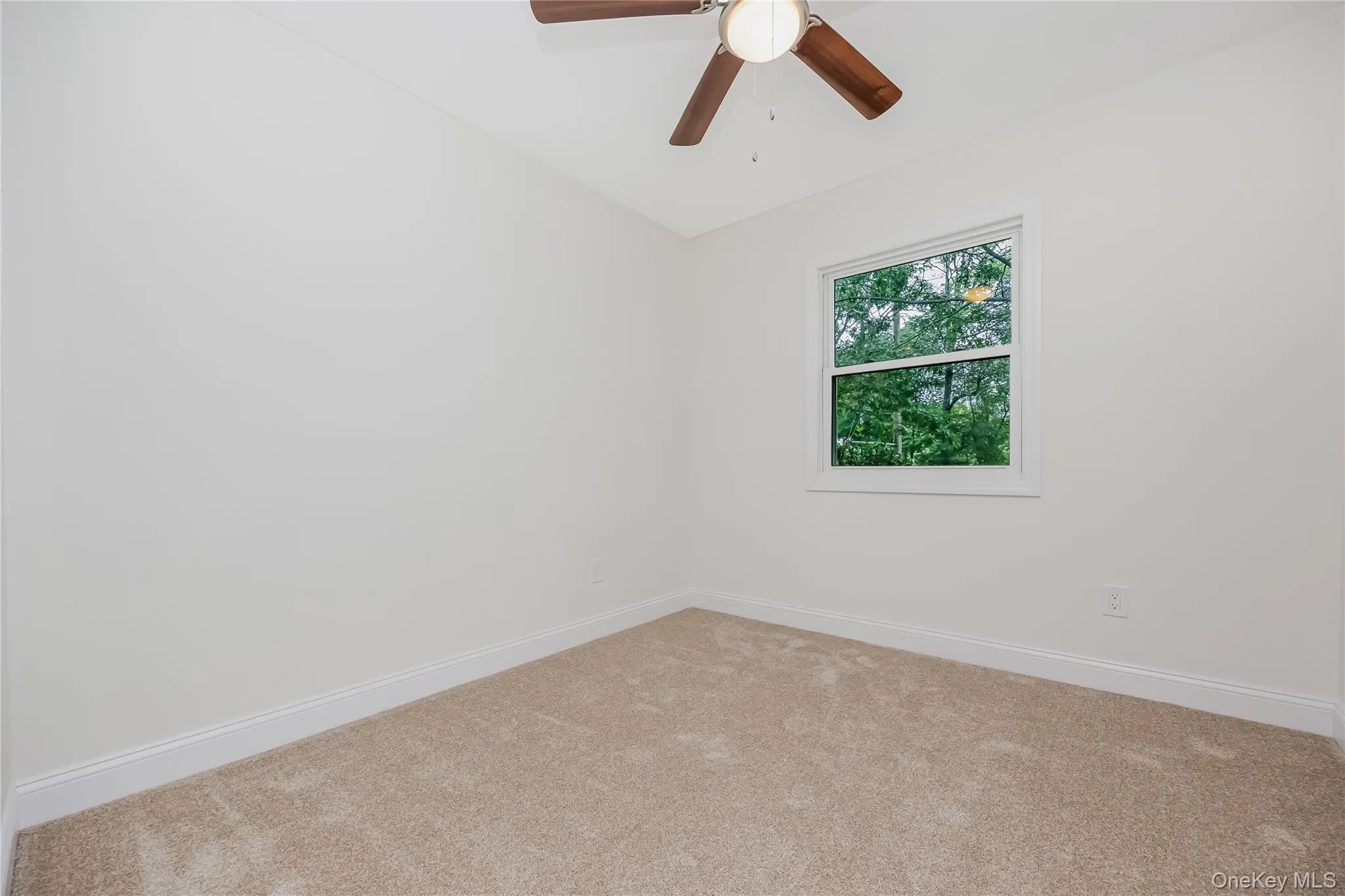 1182 3rd Avenue, Islip, NY, 3 Bedrooms Bedrooms, 7 Rooms Rooms,1 BathroomBathrooms,Residential,For Rent,3rd,0,1058710 1182 3rd Avenue, Islip, NY, 3 Bedrooms Bedrooms, 7 Rooms Rooms,1 BathroomBathrooms,Residential,For Rent,3rd,0,1058710