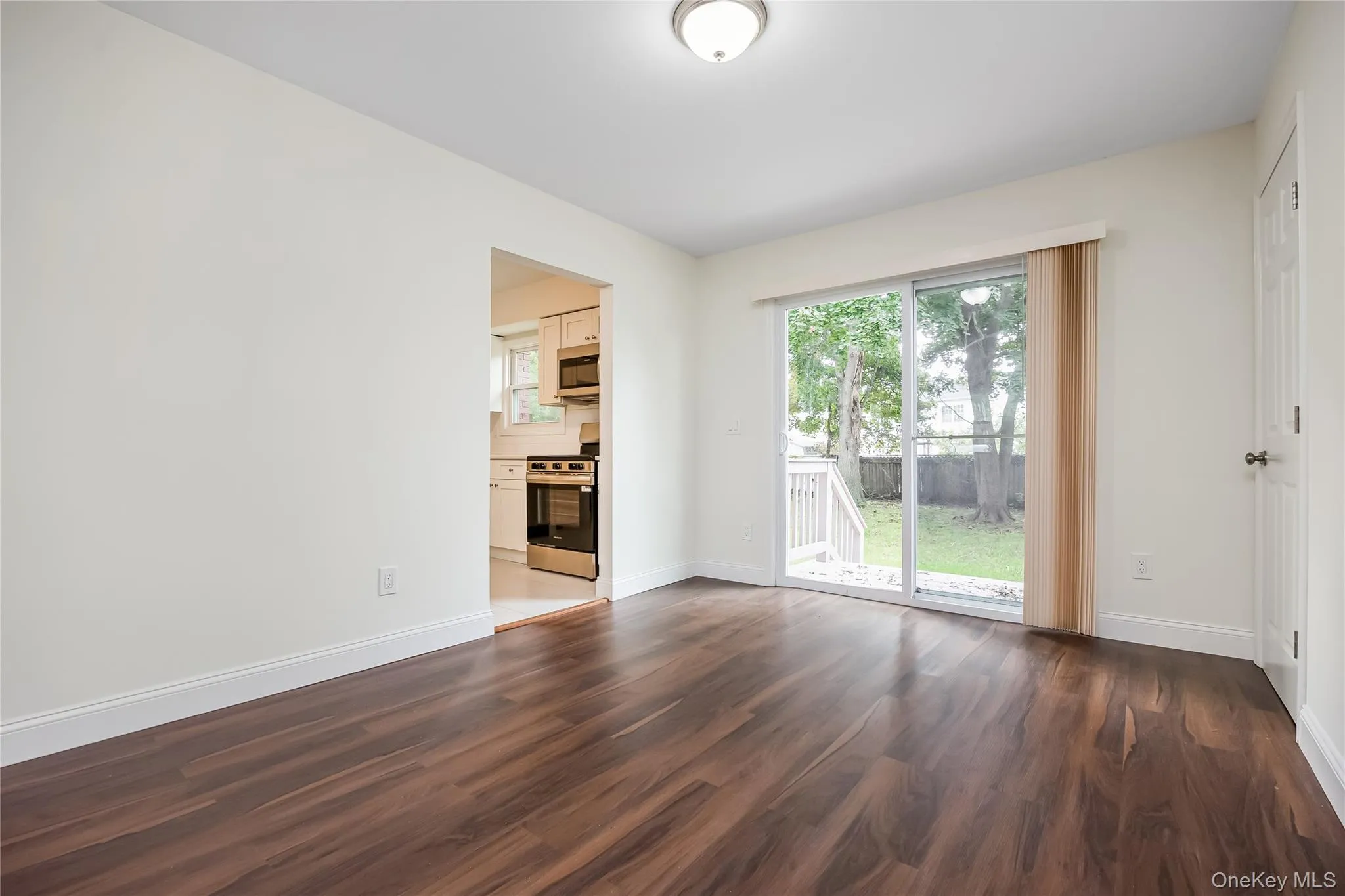1182 3rd Avenue, Islip, NY, 3 Bedrooms Bedrooms, 7 Rooms Rooms,1 BathroomBathrooms,Residential,For Rent,3rd,0,1058710 1182 3rd Avenue, Islip, NY, 3 Bedrooms Bedrooms, 7 Rooms Rooms,1 BathroomBathrooms,Residential,For Rent,3rd,0,1058710