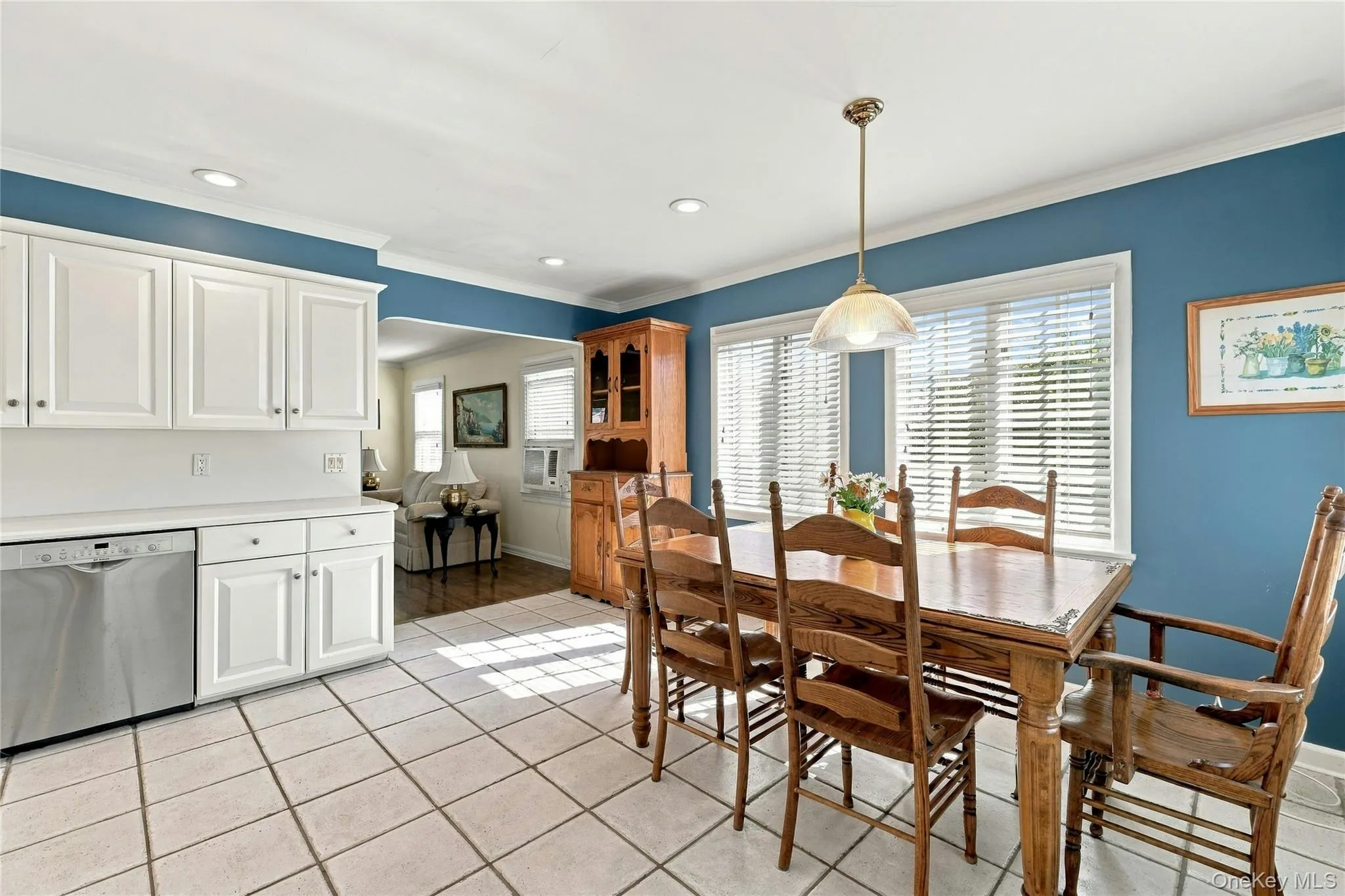 53 Greenway, North Hempstead, NY, 2 Bedrooms Bedrooms, 5 Rooms Rooms,1 BathroomBathrooms,Residential,For Rent,Greenway,0,1058712 53 Greenway, North Hempstead, NY, 2 Bedrooms Bedrooms, 5 Rooms Rooms,1 BathroomBathrooms,Residential,For Rent,Greenway,0,1058712