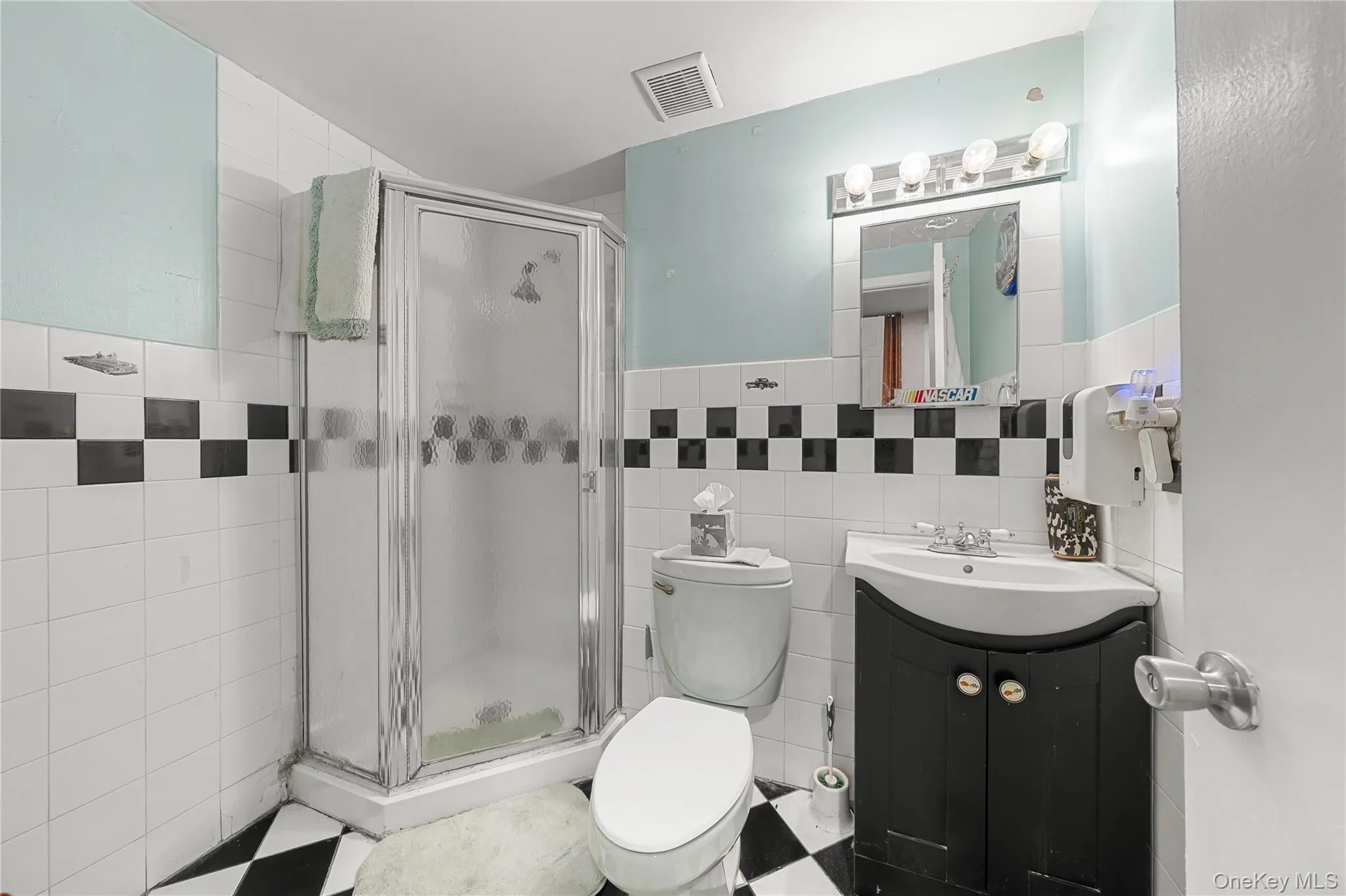 14 Mineola Street, Brookhaven, NY, 4 Bedrooms Bedrooms, 8 Rooms Rooms,4 BathroomsBathrooms,Residential,For Rent,Mineola,0,1058722 14 Mineola Street, Brookhaven, NY, 4 Bedrooms Bedrooms, 8 Rooms Rooms,4 BathroomsBathrooms,Residential,For Rent,Mineola,0,1058722