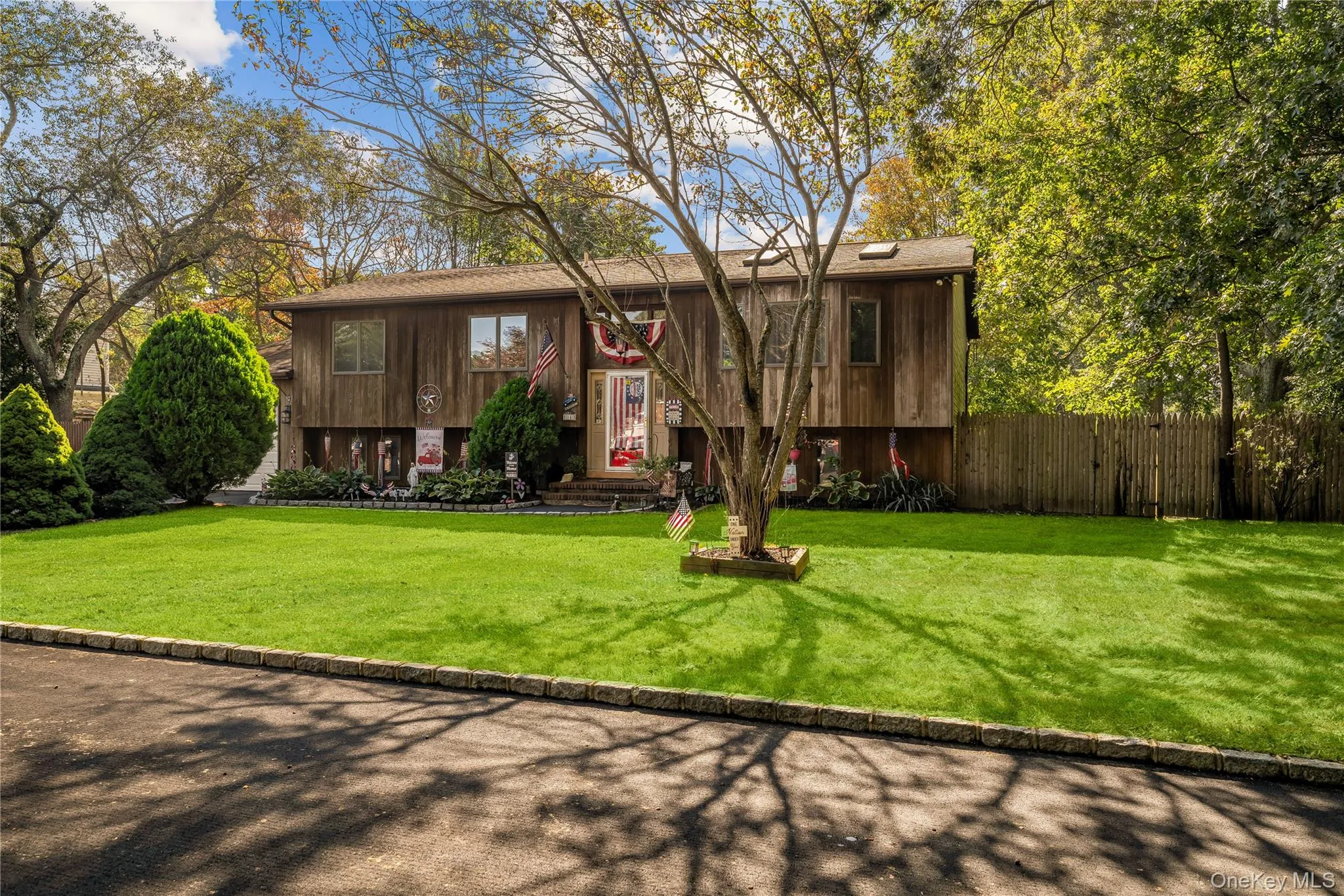 14 Mineola Street, Brookhaven, NY, 4 Bedrooms Bedrooms, 8 Rooms Rooms,4 BathroomsBathrooms,Residential,For Rent,Mineola,0,1058722 14 Mineola Street, Brookhaven, NY, 4 Bedrooms Bedrooms, 8 Rooms Rooms,4 BathroomsBathrooms,Residential,For Rent,Mineola,0,1058722