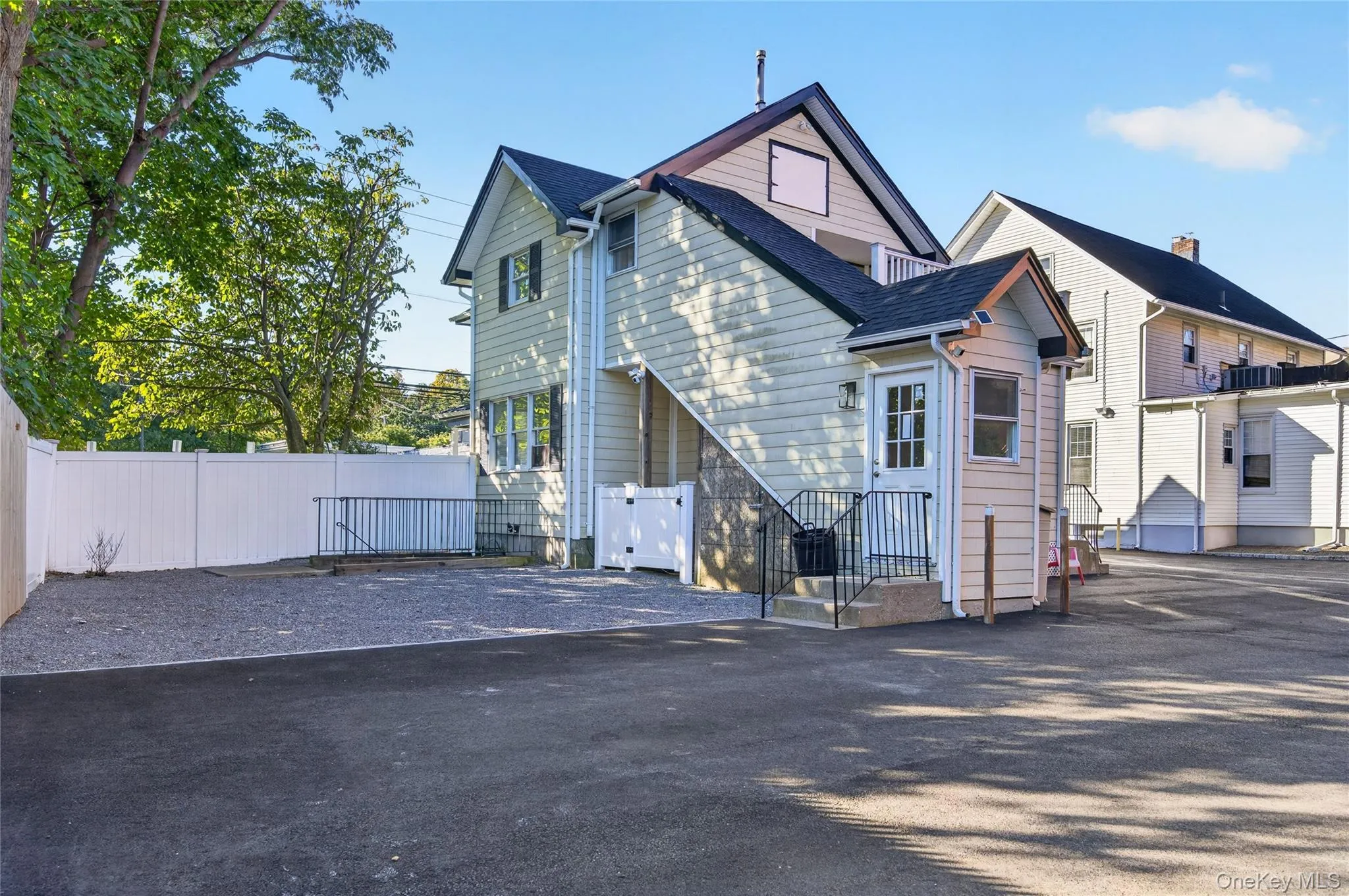 9 Carver Street, Huntington, NY, 1 Bedroom Bedrooms, 2 Rooms Rooms,1 BathroomBathrooms,Residential Lease,For Rent,Carver,0,1058727 9 Carver Street, Huntington, NY, 1 Bedroom Bedrooms, 2 Rooms Rooms,1 BathroomBathrooms,Residential Lease,For Rent,Carver,0,1058727