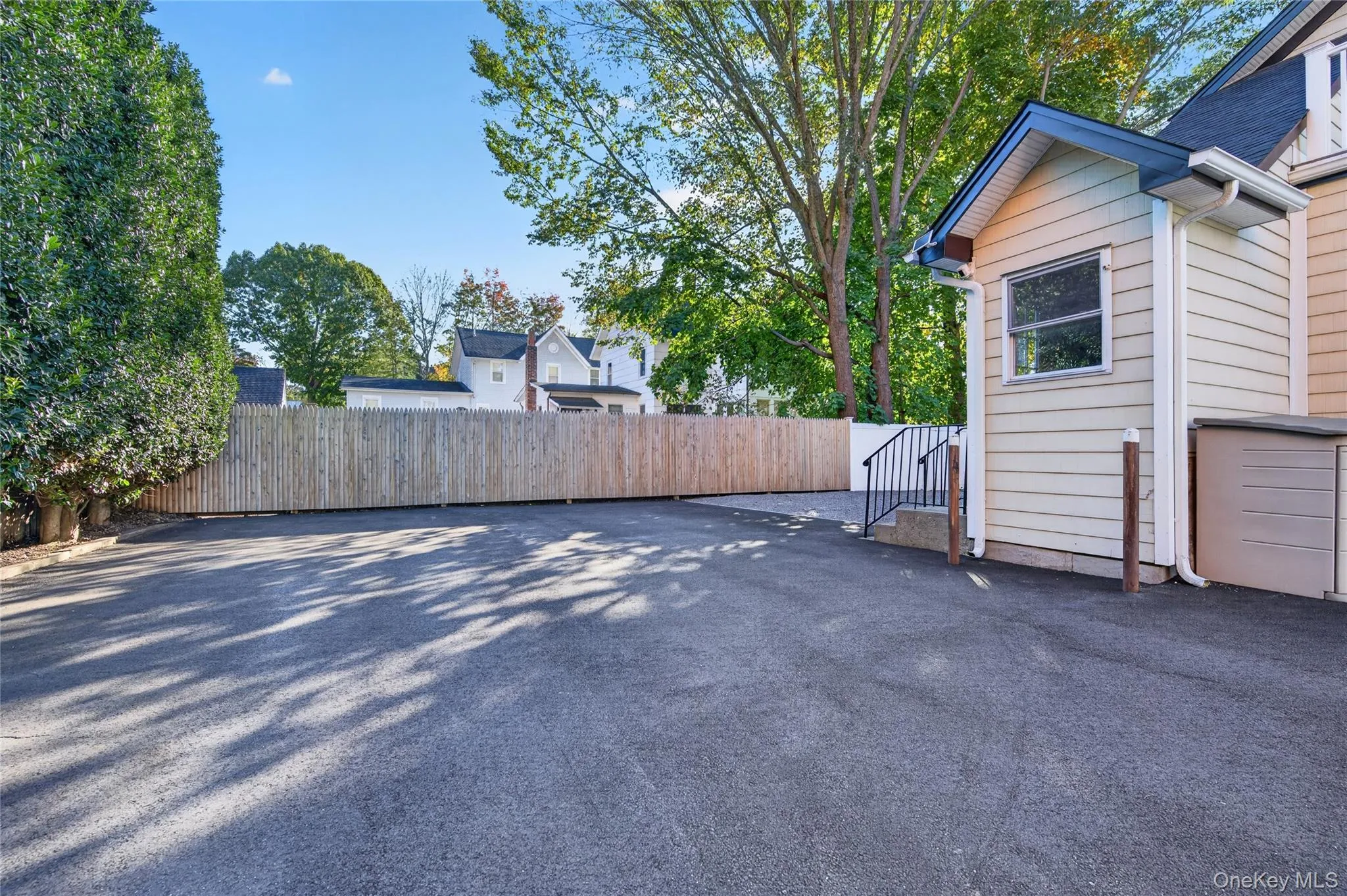 9 Carver Street, Huntington, NY, 1 Bedroom Bedrooms, 2 Rooms Rooms,1 BathroomBathrooms,Residential Lease,For Rent,Carver,0,1058727 9 Carver Street, Huntington, NY, 1 Bedroom Bedrooms, 2 Rooms Rooms,1 BathroomBathrooms,Residential Lease,For Rent,Carver,0,1058727