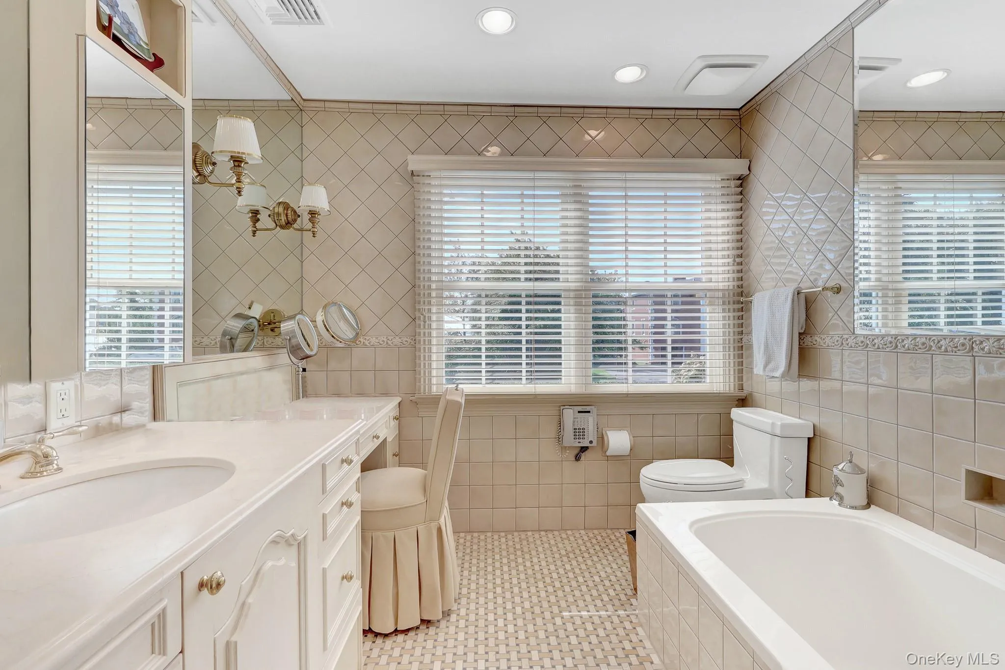 324 Ivy Hill Road, Hempstead, NY, 4 Bedrooms Bedrooms, 9 Rooms Rooms,4 BathroomsBathrooms,Residential,For Rent,Ivy Hill,0,1058730 324 Ivy Hill Road, Hempstead, NY, 4 Bedrooms Bedrooms, 9 Rooms Rooms,4 BathroomsBathrooms,Residential,For Rent,Ivy Hill,0,1058730