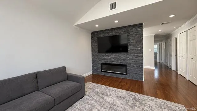 3312 211th Street, New York, NY, 4 Bedrooms Bedrooms, 10 Rooms Rooms,4 BathroomsBathrooms,Residential,For Rent,211th,0,1058732 3312 211th Street, New York, NY, 4 Bedrooms Bedrooms, 10 Rooms Rooms,4 BathroomsBathrooms,Residential,For Rent,211th,0,1058732